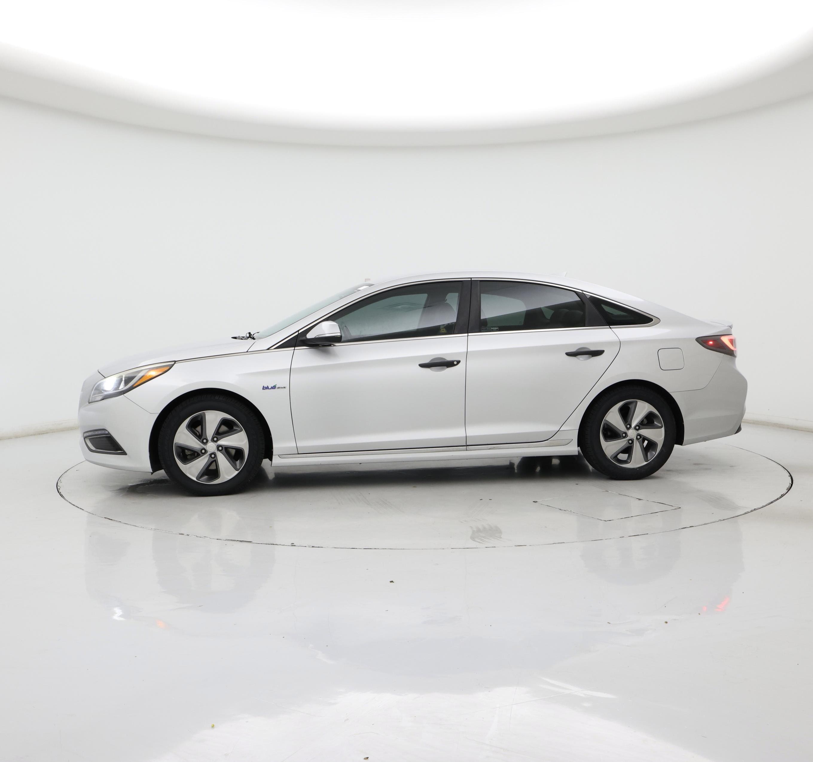 Thumbnail: 2017 Hyundai Sonata - 3