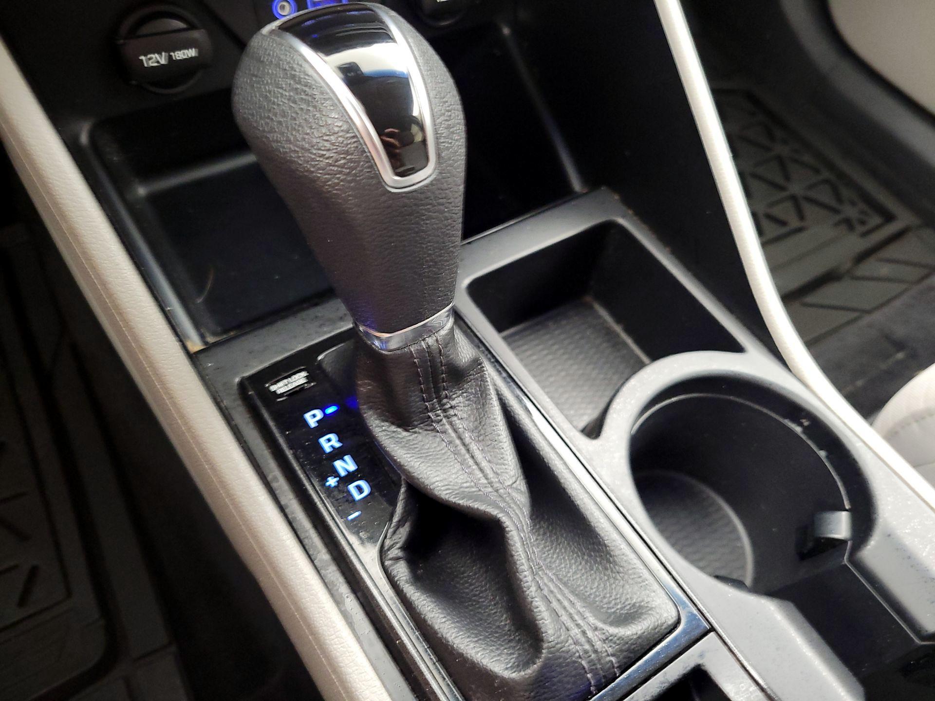 Thumbnail: 2019 Hyundai Tucson - 15