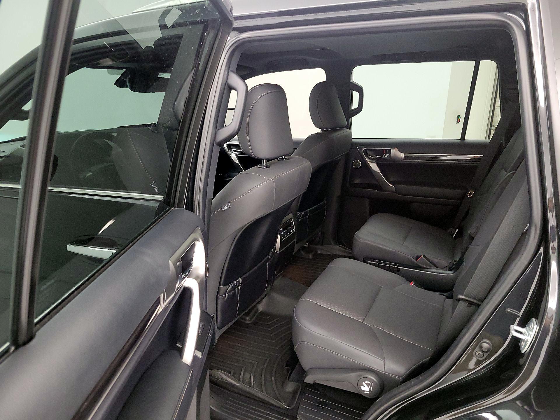 Thumbnail: 2022 Lexus GX - 17
