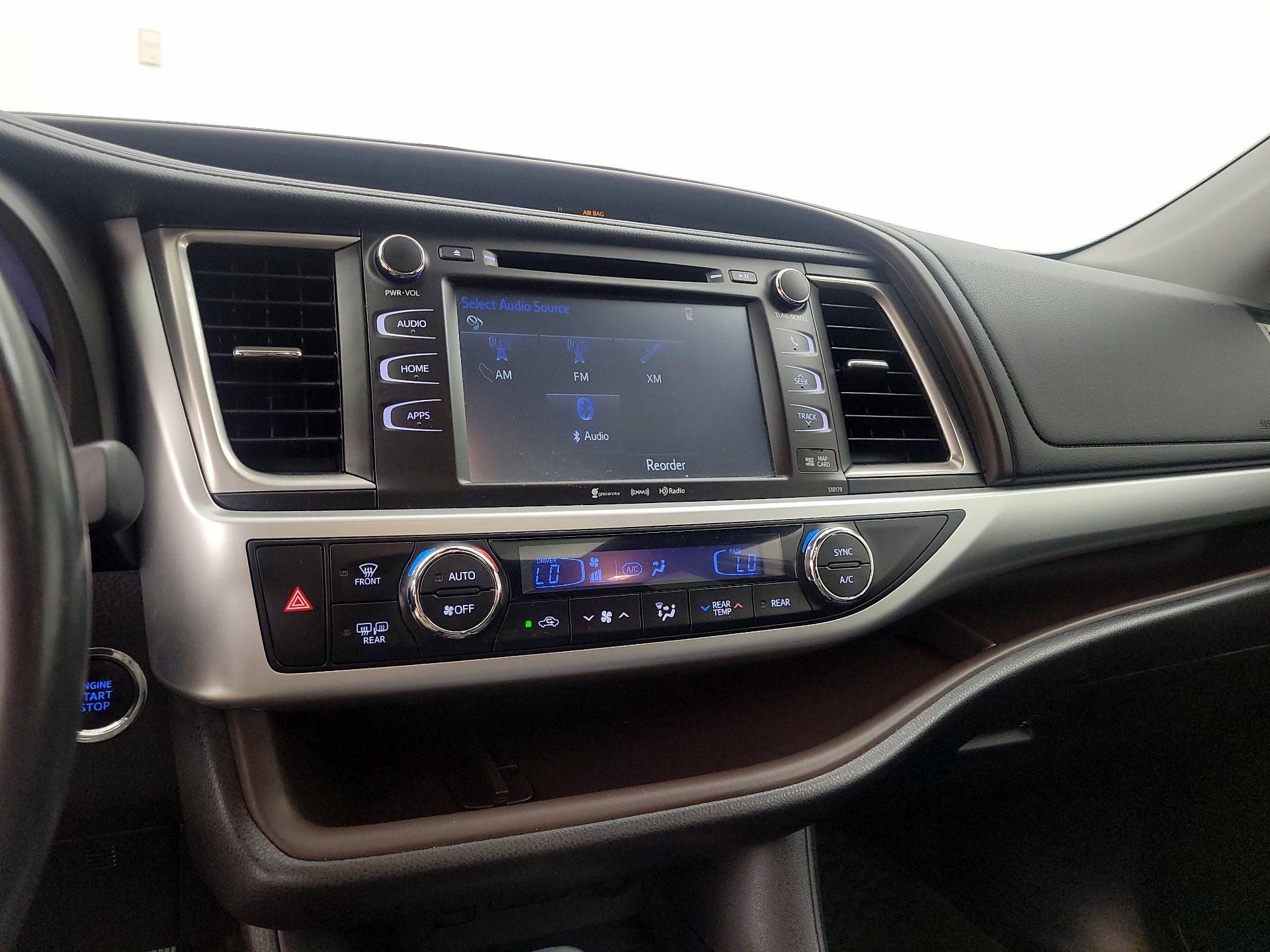 Thumbnail: 2017 Toyota Highlander - 14