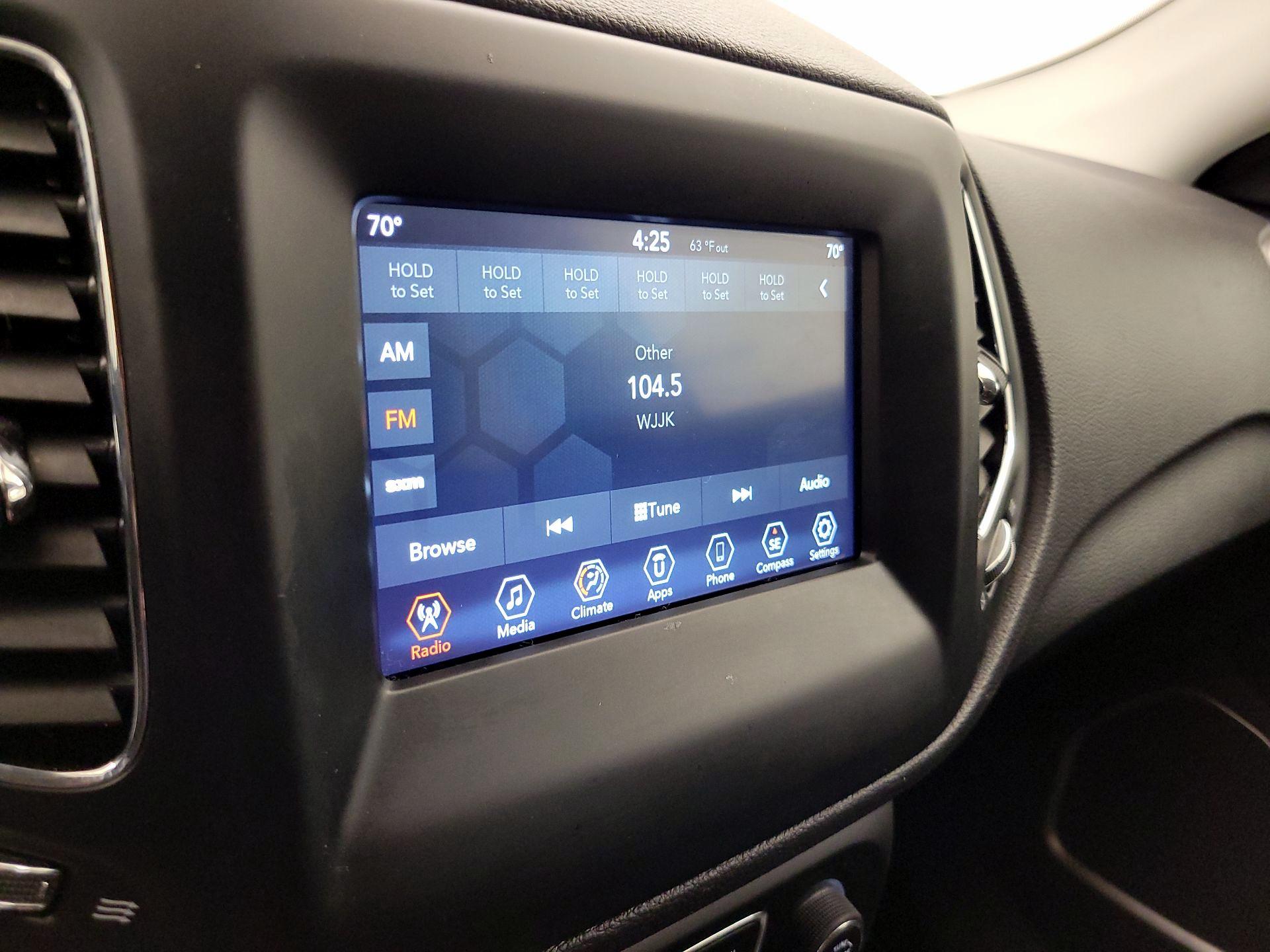 Thumbnail: 2020 Jeep Compass - 15