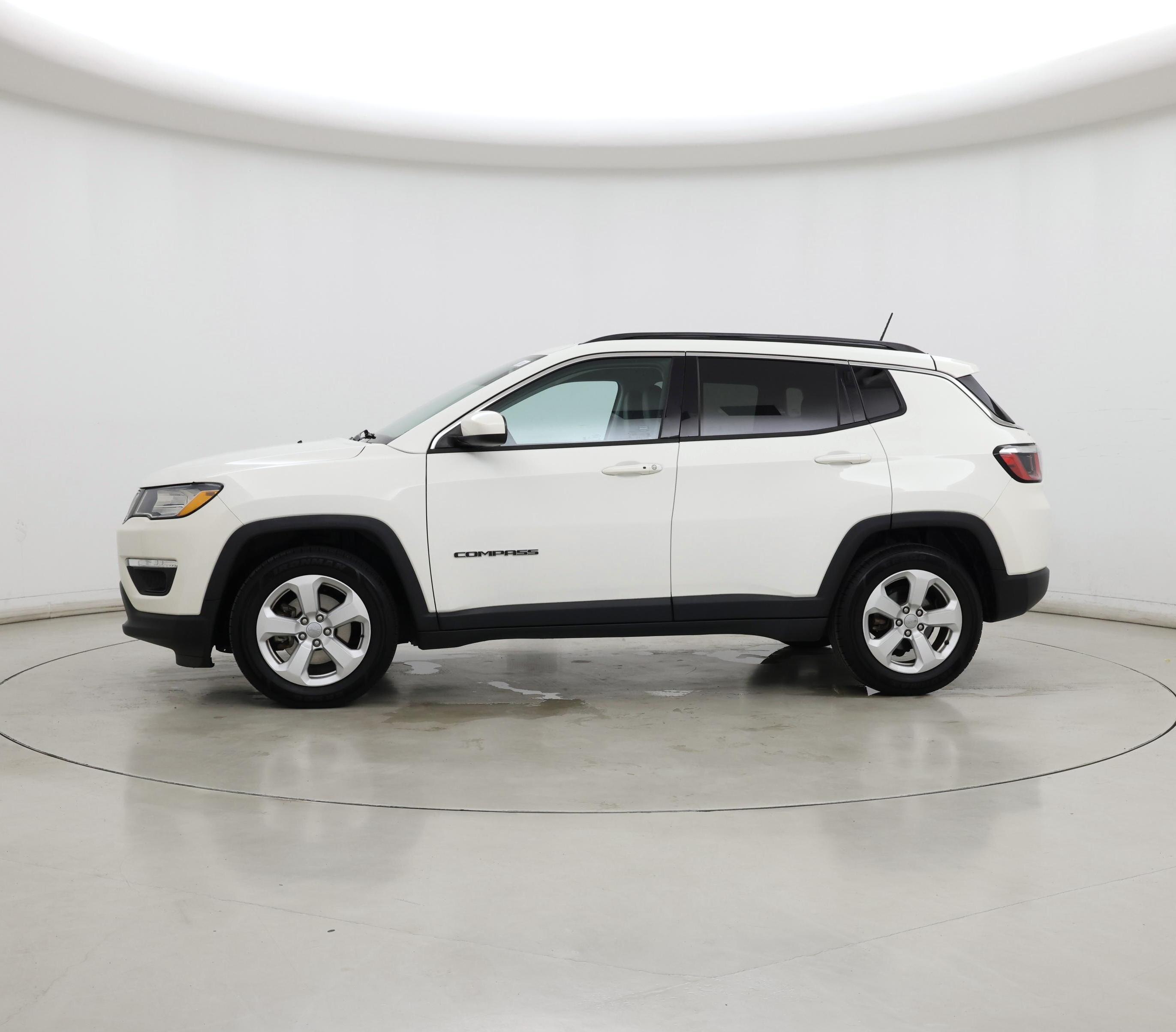 Thumbnail: 2020 Jeep Compass - 3