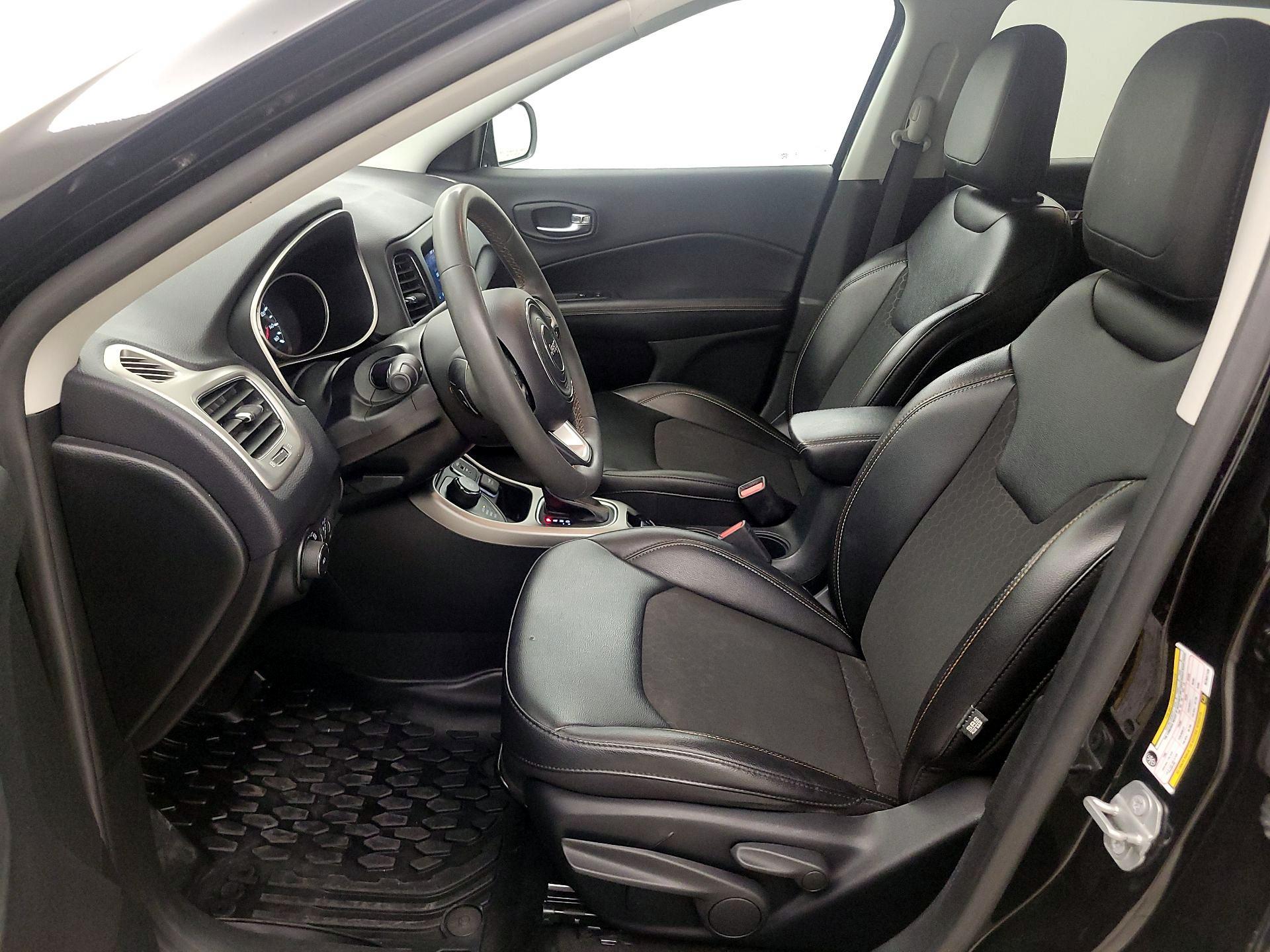 Thumbnail: 2021 Jeep Compass - 11
