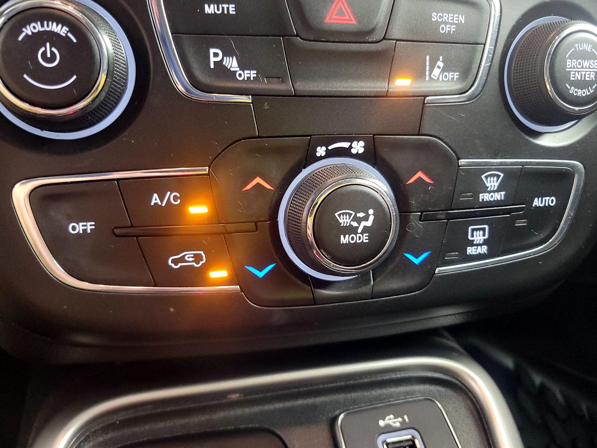Thumbnail: 2021 Jeep Compass - 16