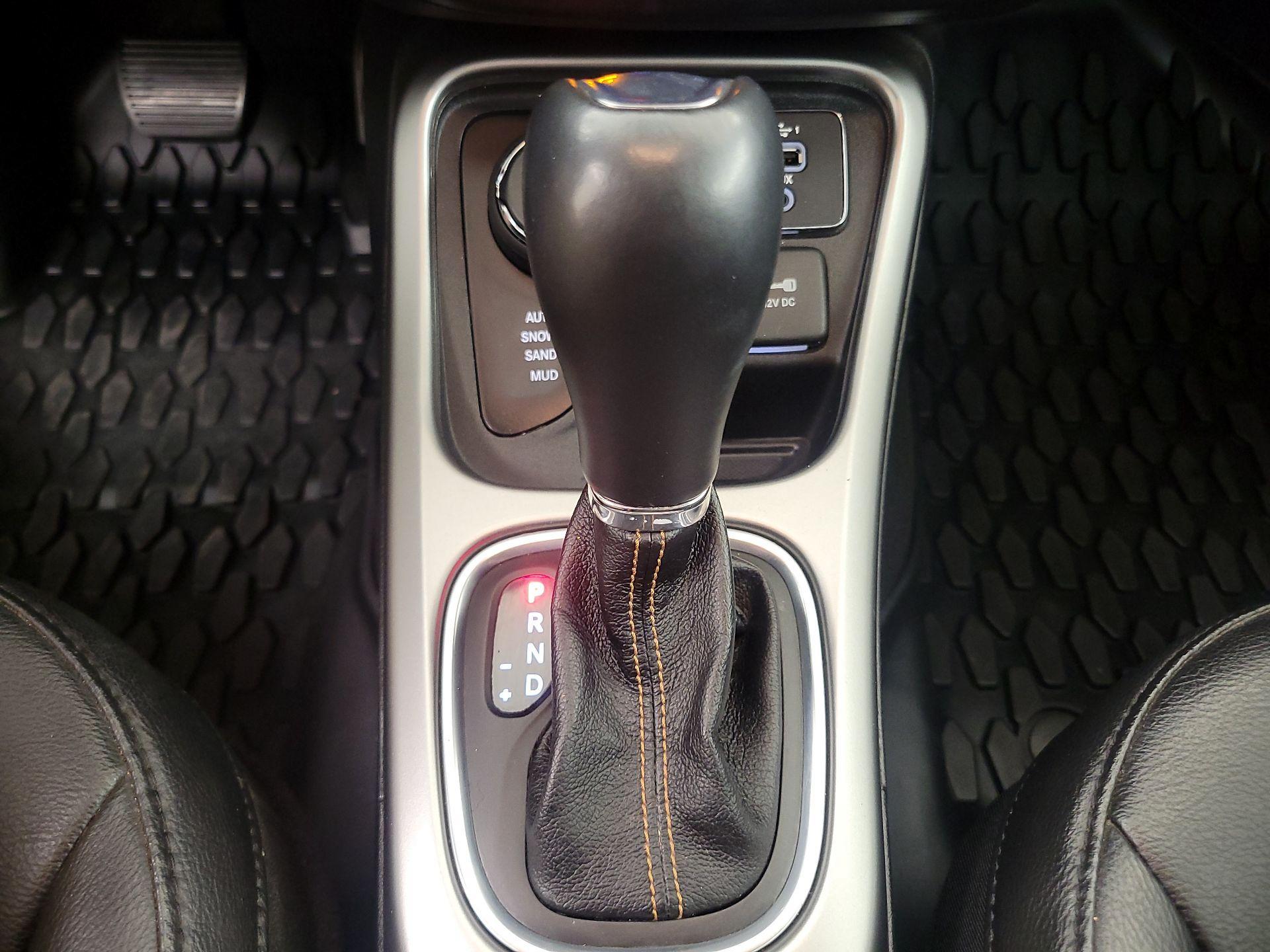 Thumbnail: 2021 Jeep Compass - 17