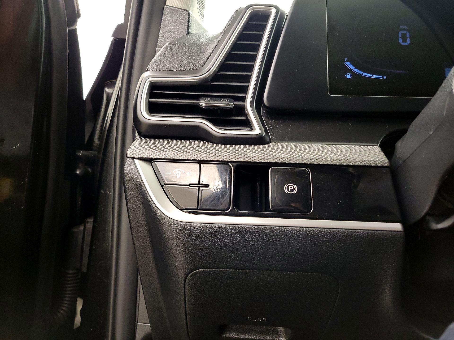 Thumbnail: 2023 Kia Sportage - 13