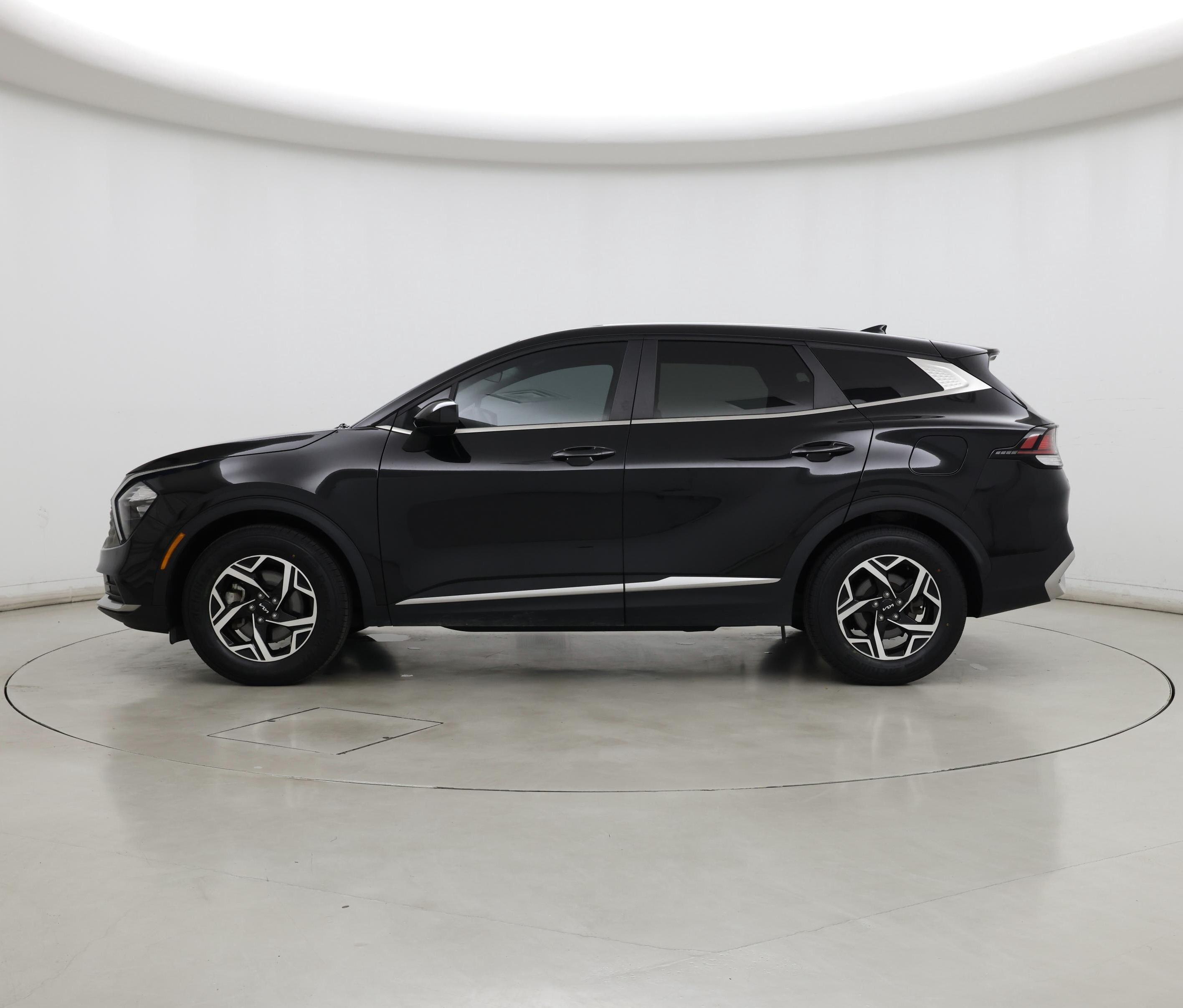 Thumbnail: 2023 Kia Sportage - 3