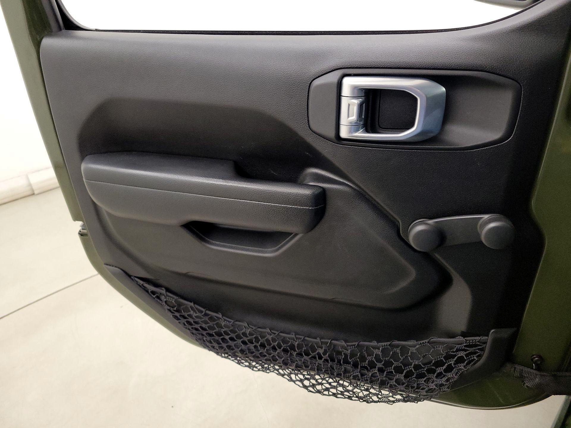 Thumbnail: 2021 Jeep Wrangler - 12