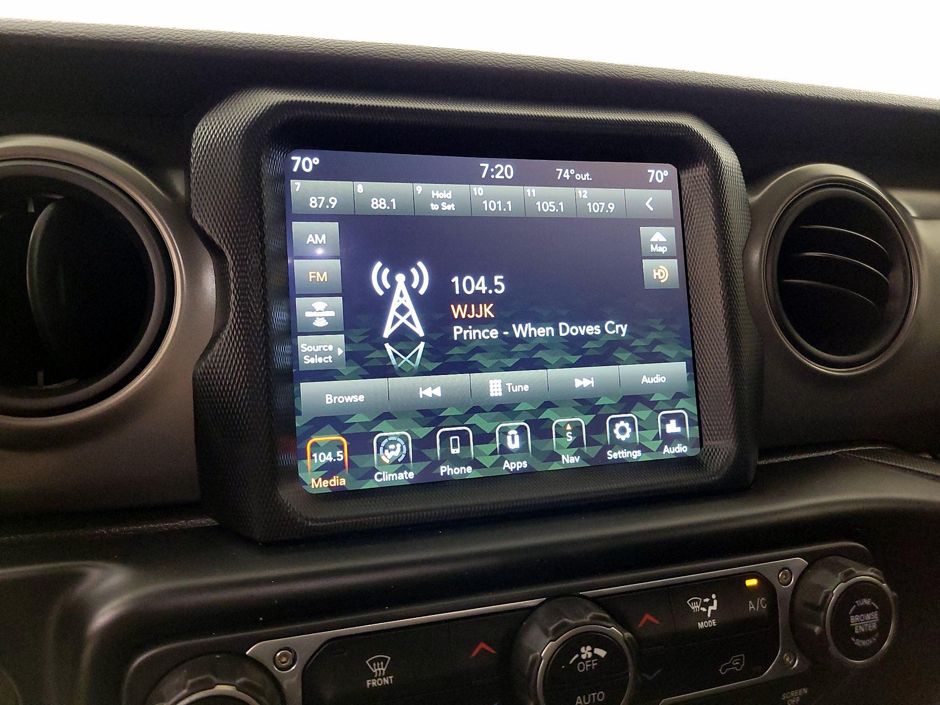 Thumbnail: 2021 Jeep Wrangler - 16