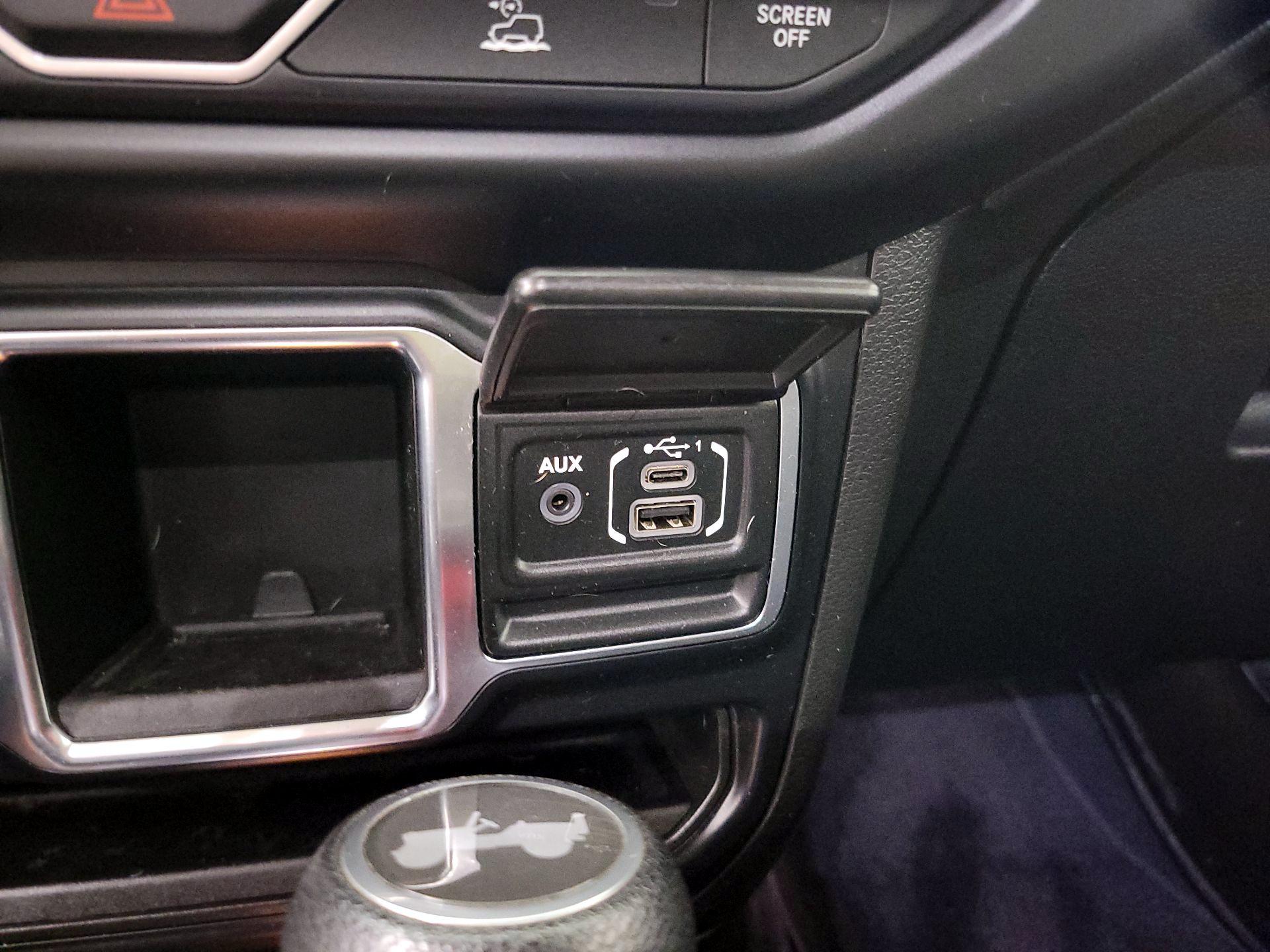 Thumbnail: 2021 Jeep Wrangler - 19
