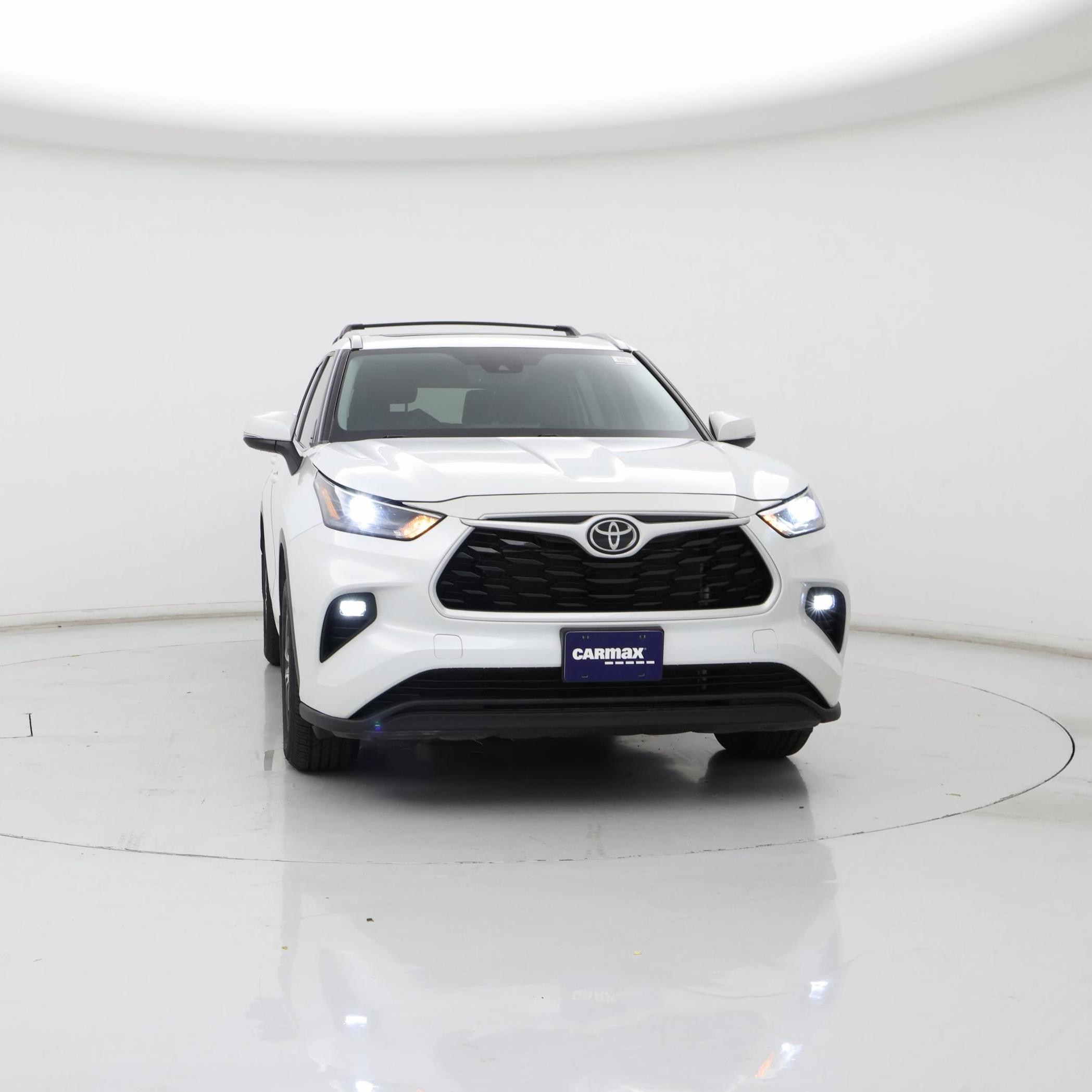 Thumbnail: 2023 Toyota Highlander - 5