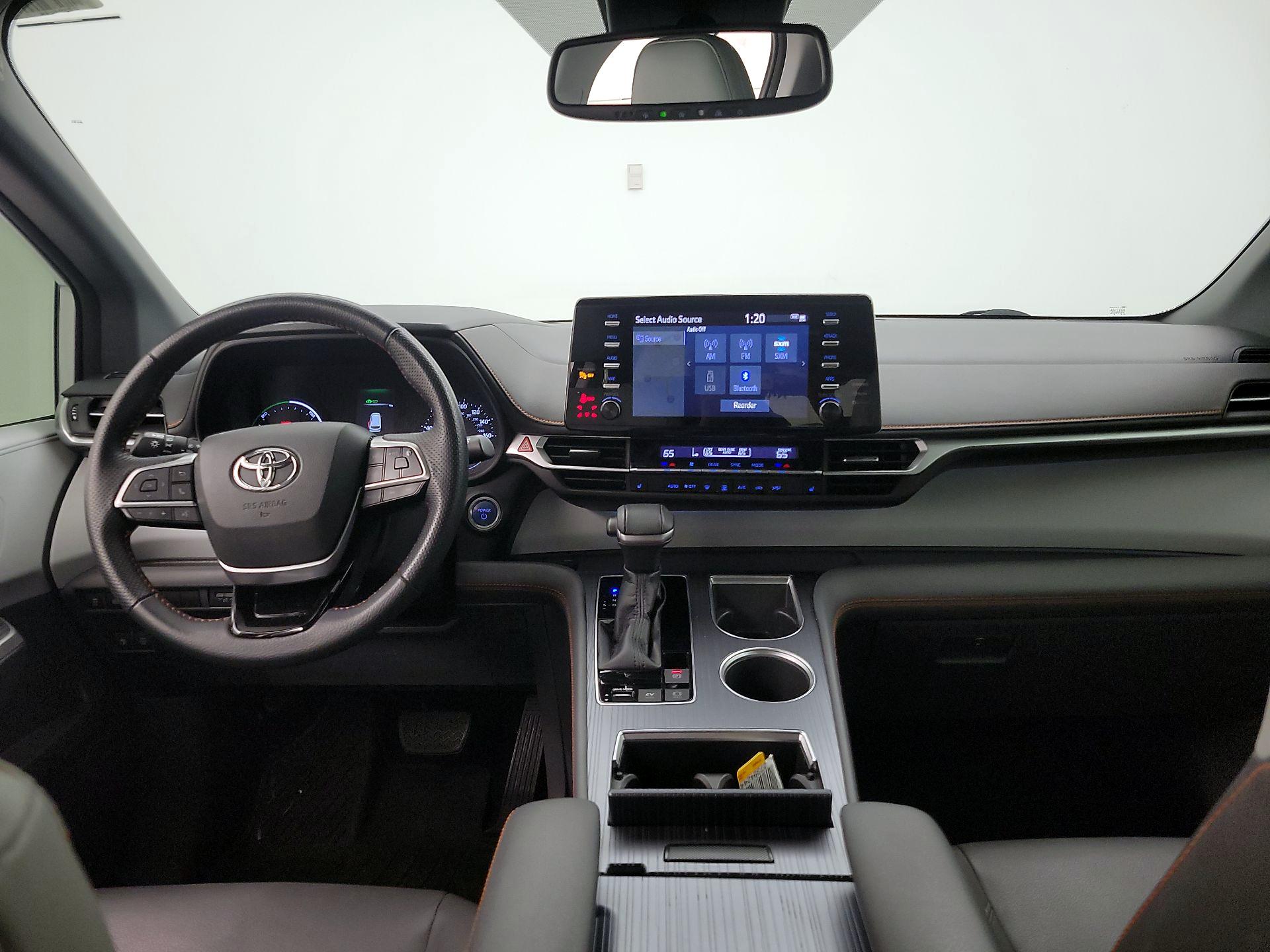 Thumbnail: 2021 Toyota Sienna - 9