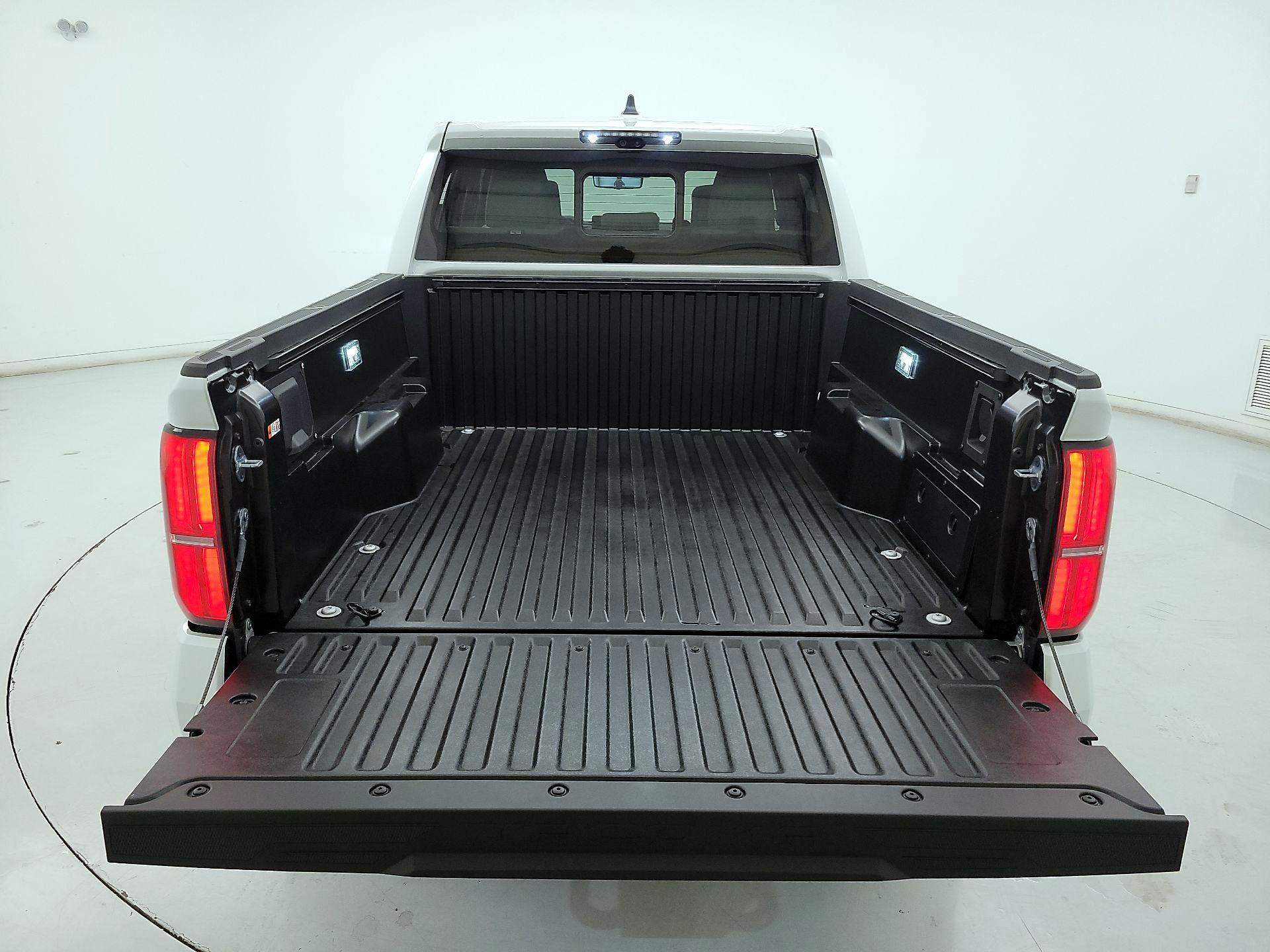 Thumbnail: 2024 Toyota Tacoma - 17