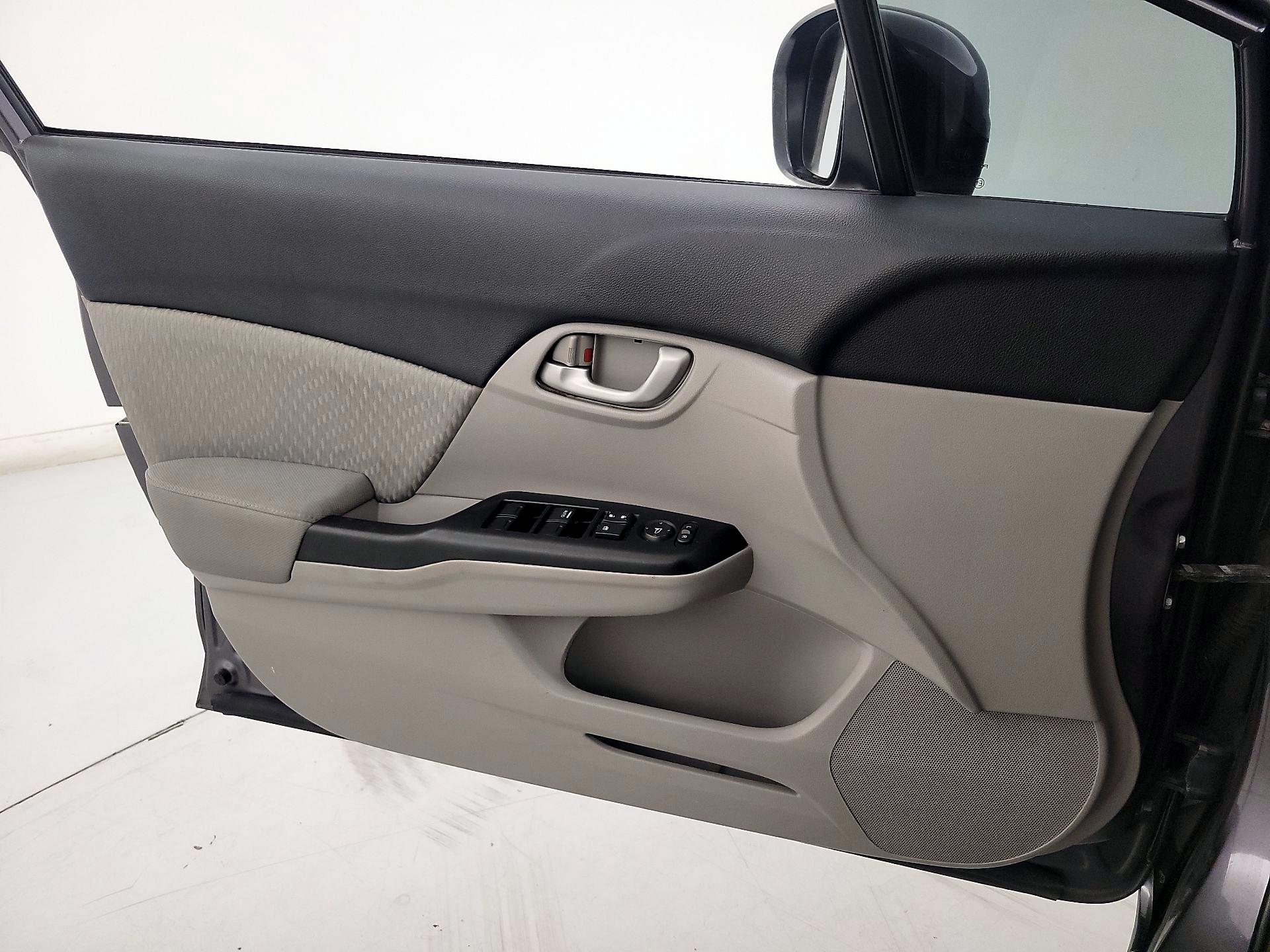 Thumbnail: 2015 Honda Civic - 12