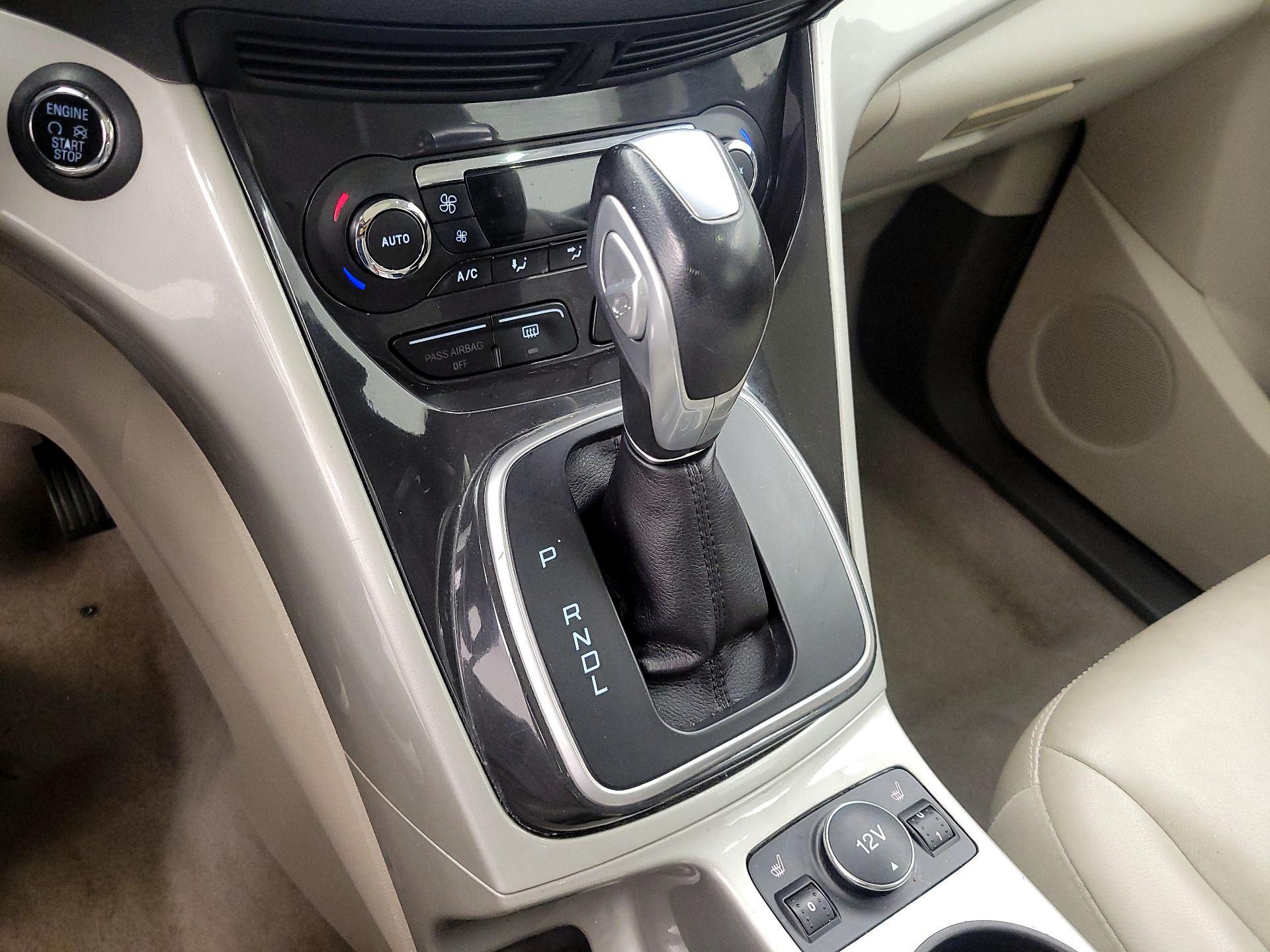 Thumbnail: 2015 Ford C-Max - 15