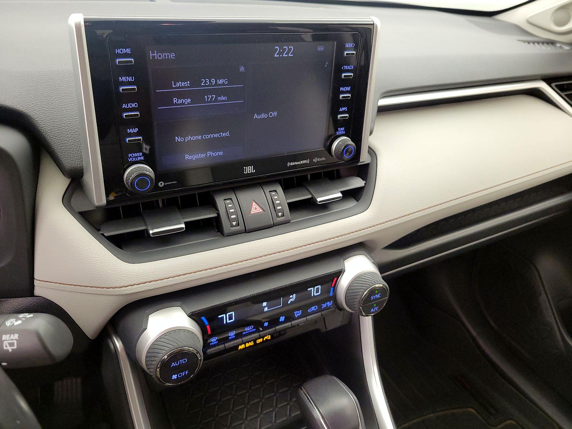Thumbnail: 2019 Toyota RAV4 - 13