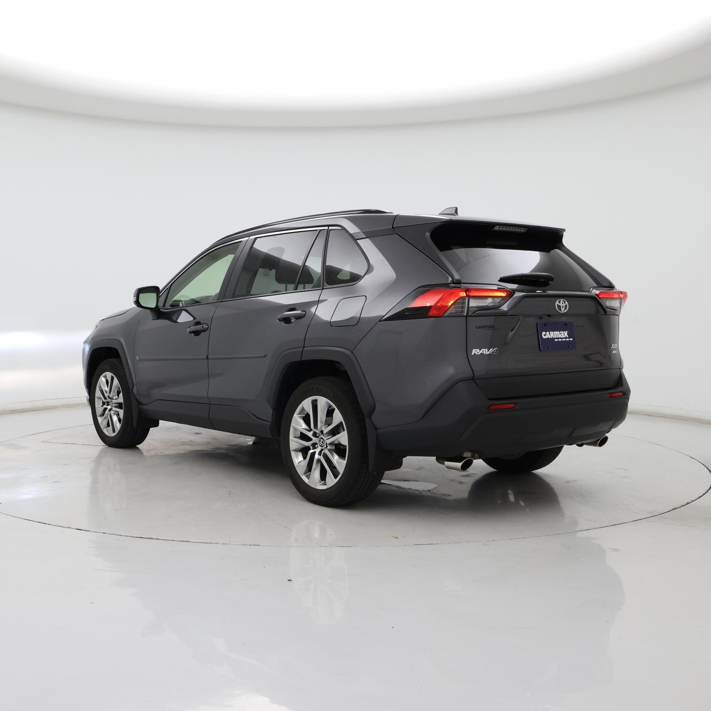 Thumbnail: 2019 Toyota RAV4 - 2