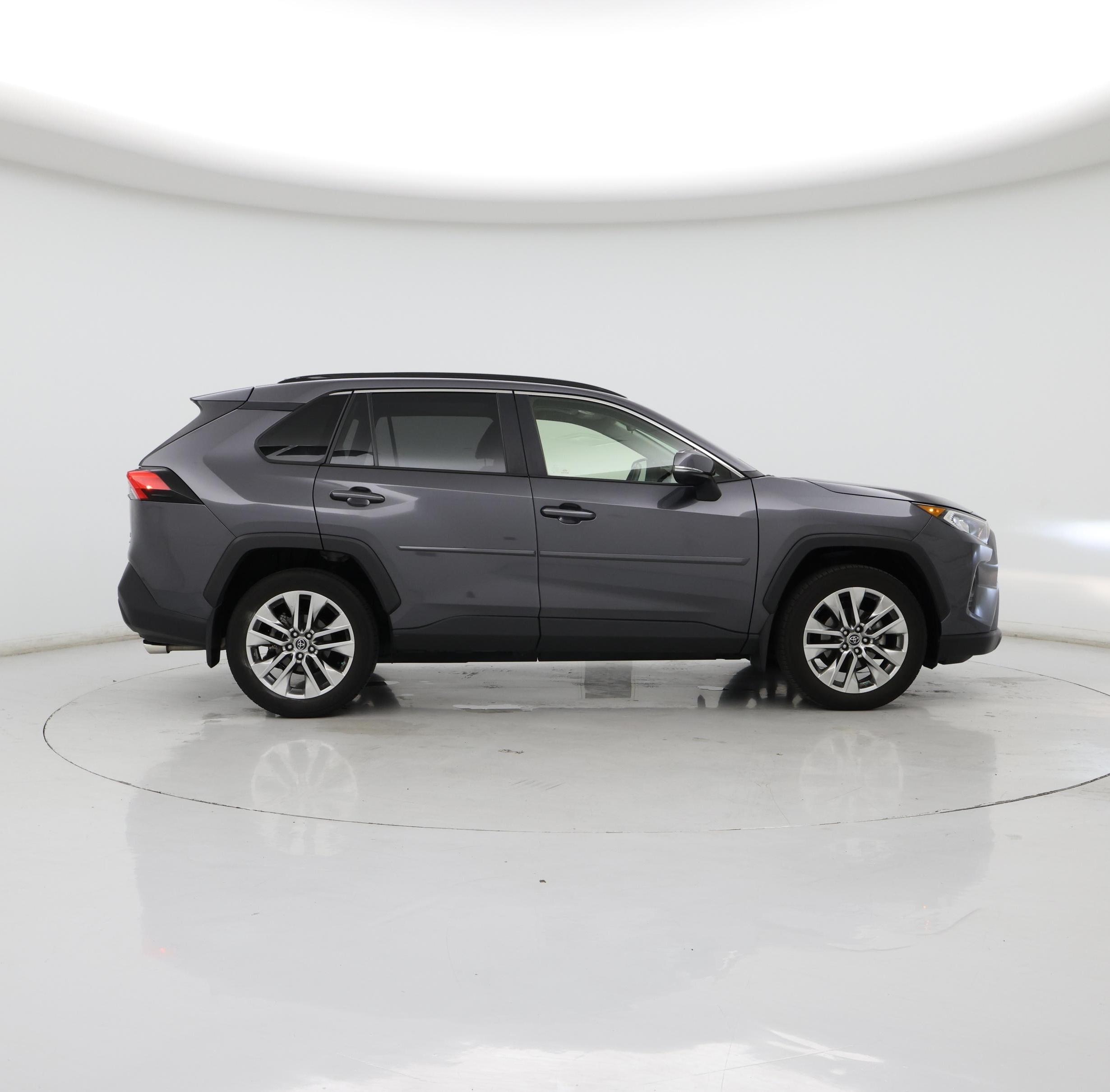 Thumbnail: 2019 Toyota RAV4 - 7