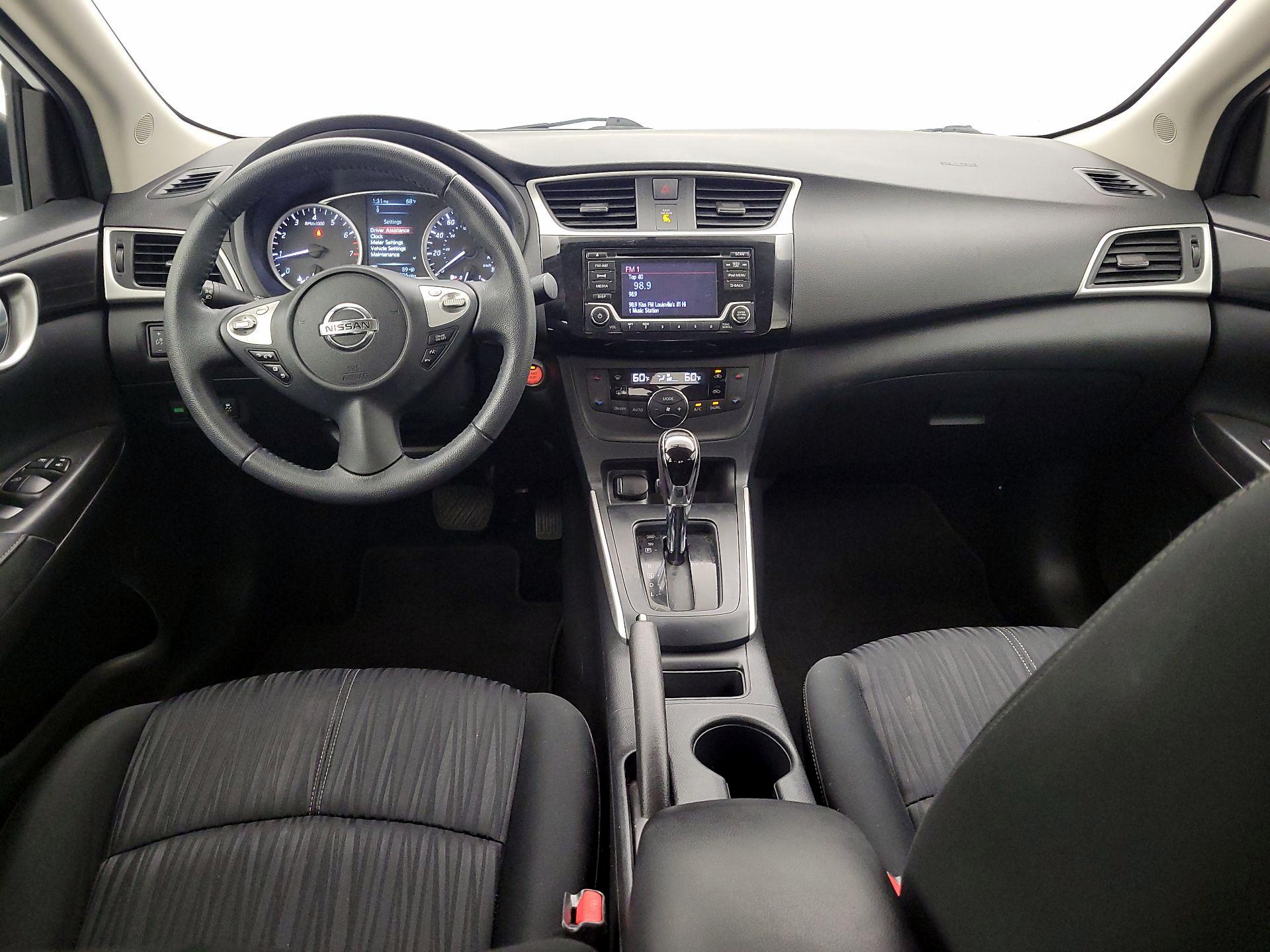 Thumbnail: 2018 Nissan Sentra - 9