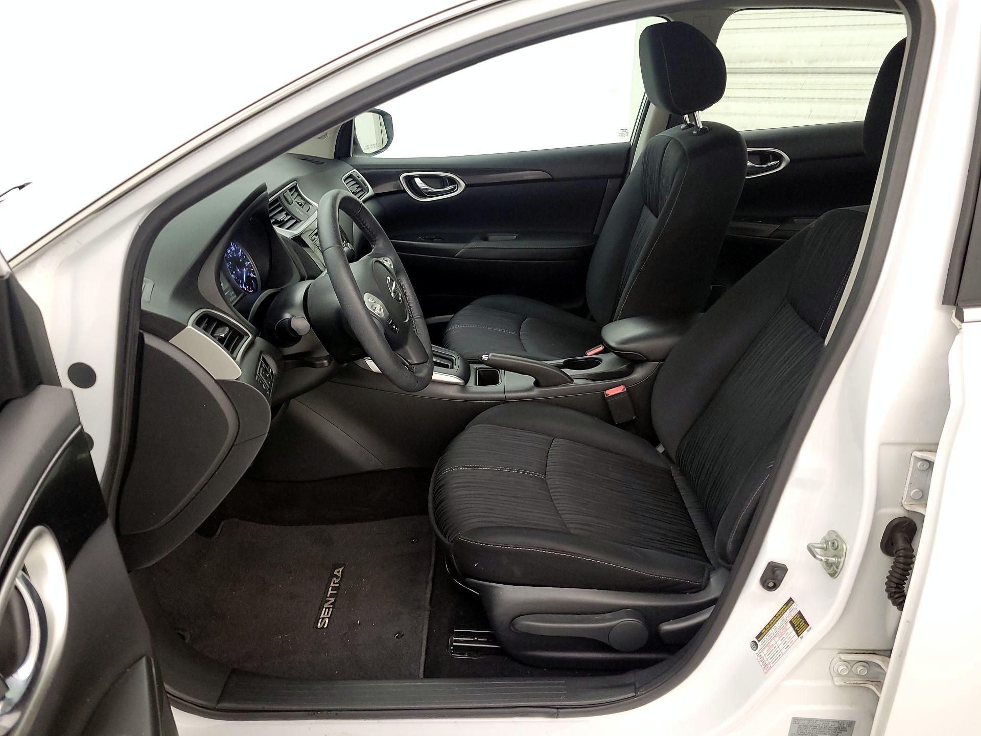 Thumbnail: 2018 Nissan Sentra - 11