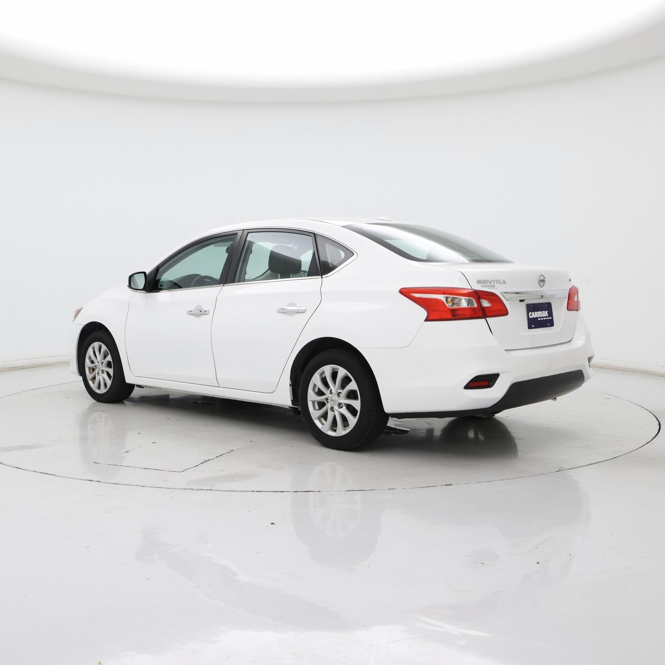 Thumbnail: 2018 Nissan Sentra - 2