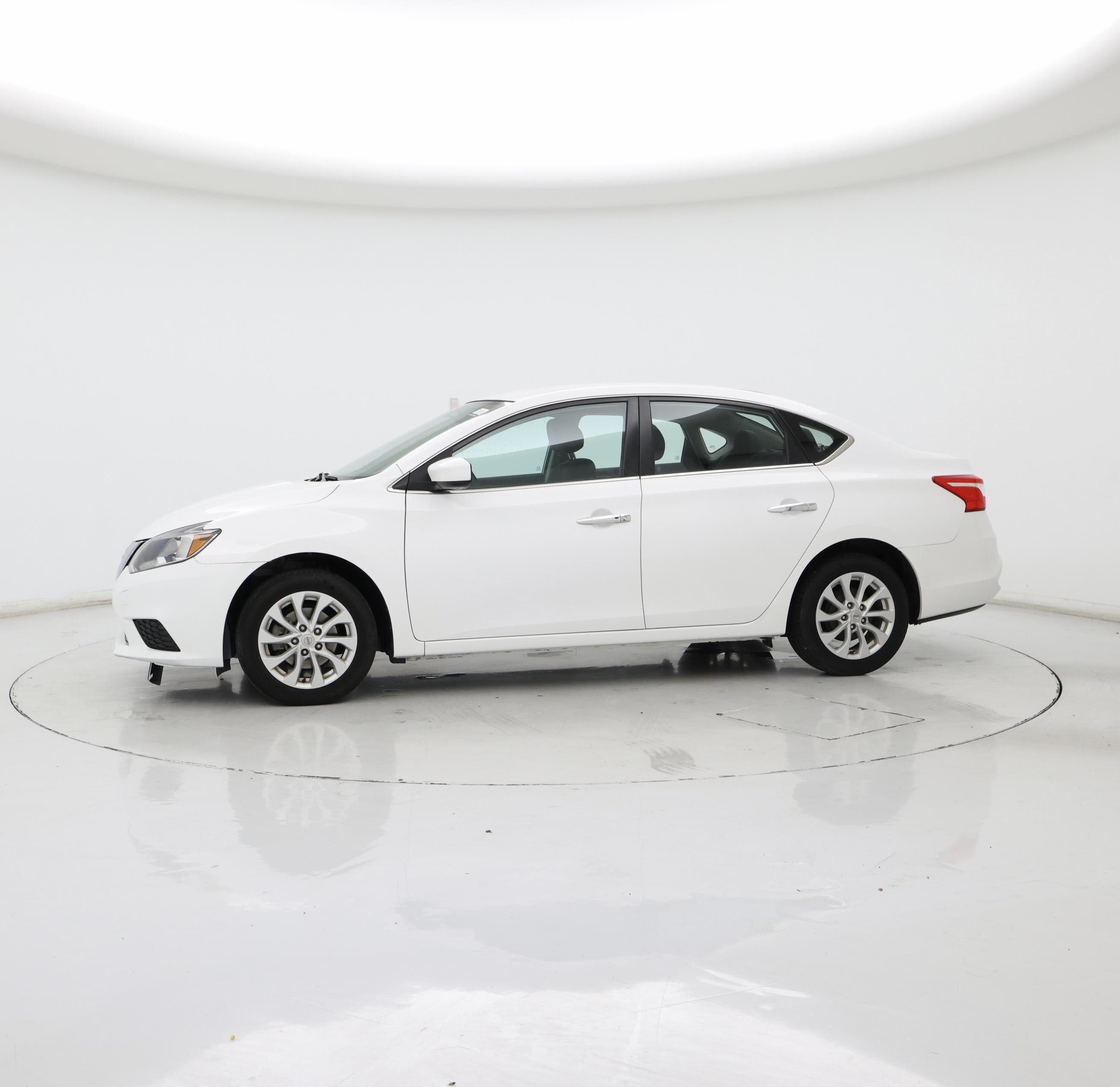 Thumbnail: 2018 Nissan Sentra - 3