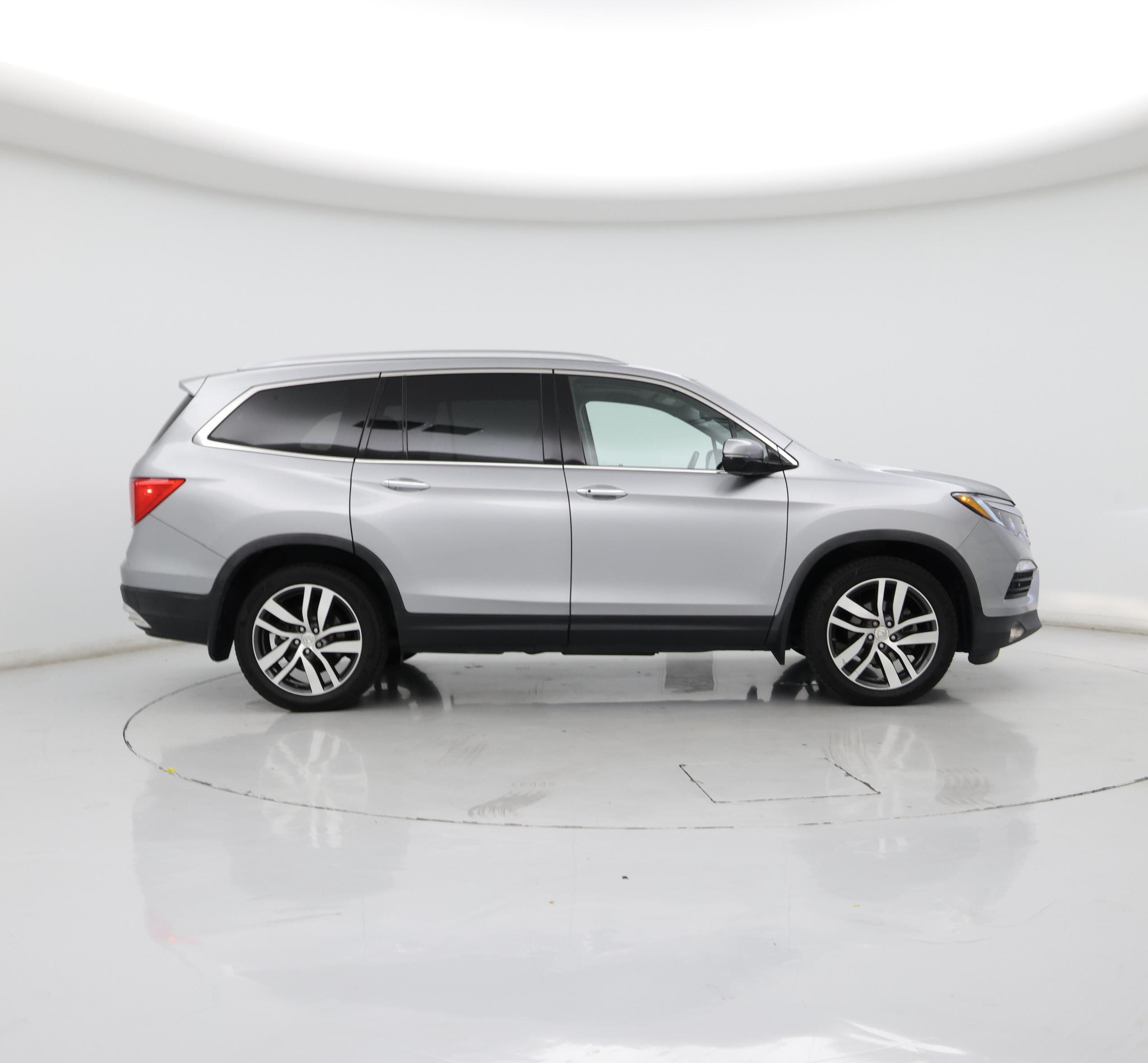 Thumbnail: 2017 Honda Pilot - 7