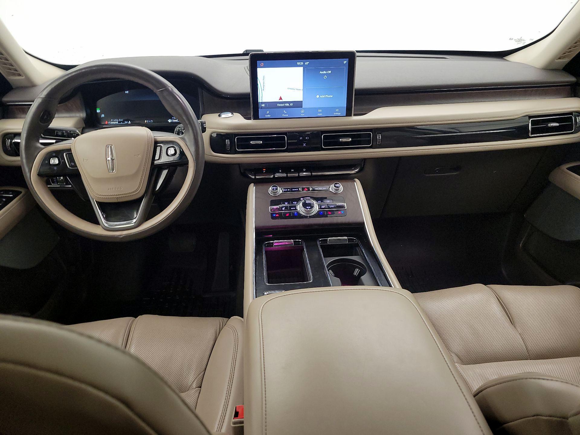 Thumbnail: 2020 Lincoln Aviator - 9