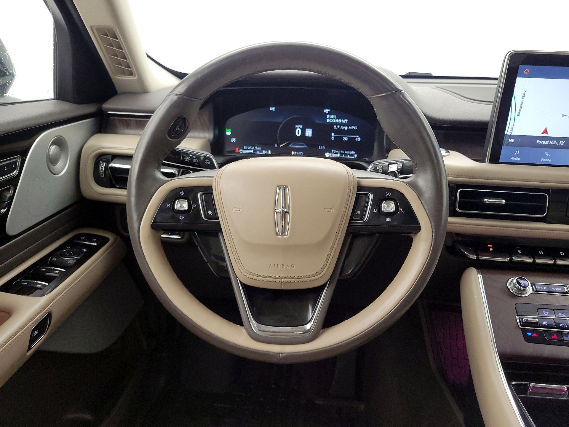 Thumbnail: 2020 Lincoln Aviator - 10
