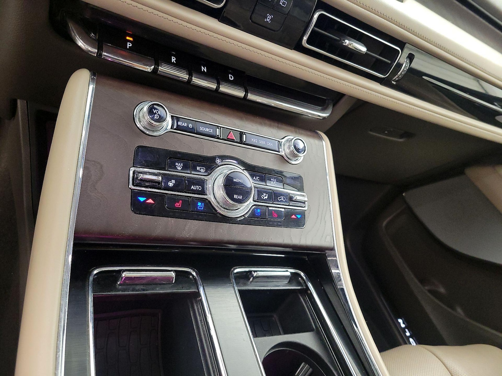2020 Lincoln Aviator Reserve - Photo 16