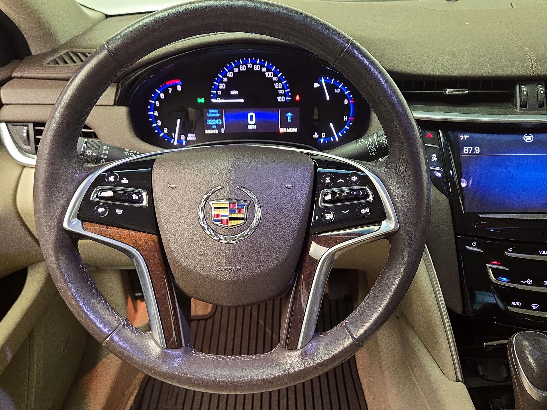 Thumbnail: 2014 Cadillac XTS - 10