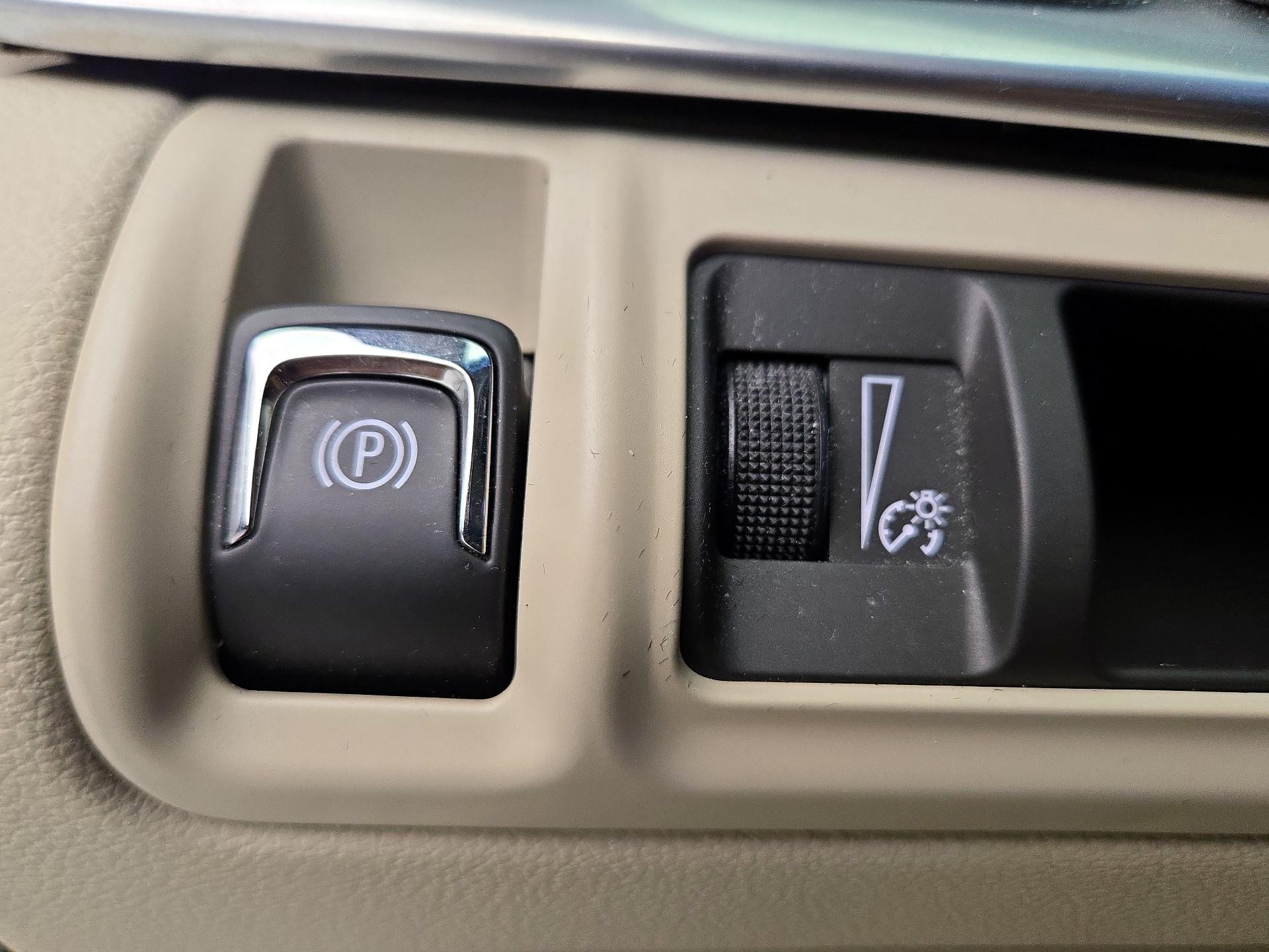 Thumbnail: 2014 Cadillac XTS - 13