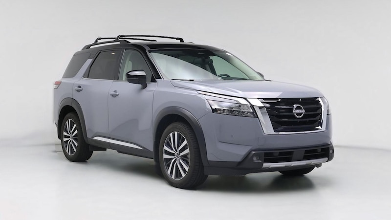 2022 Nissan Pathfinder SL Hero Image