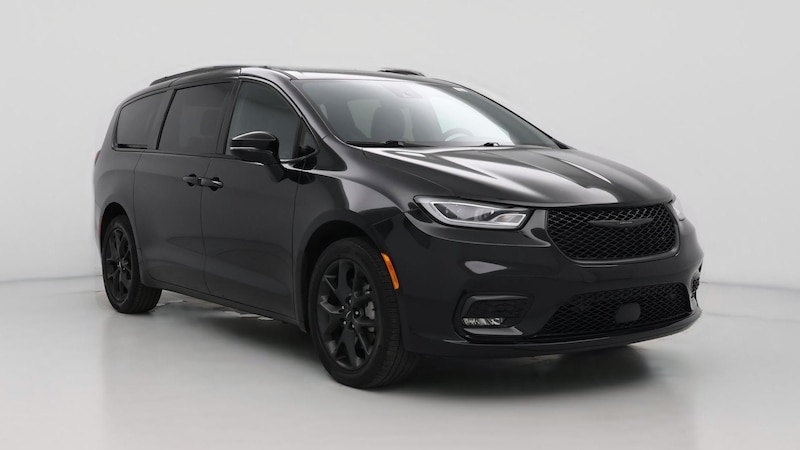 2023 Chrysler Pacifica Limited Hero Image