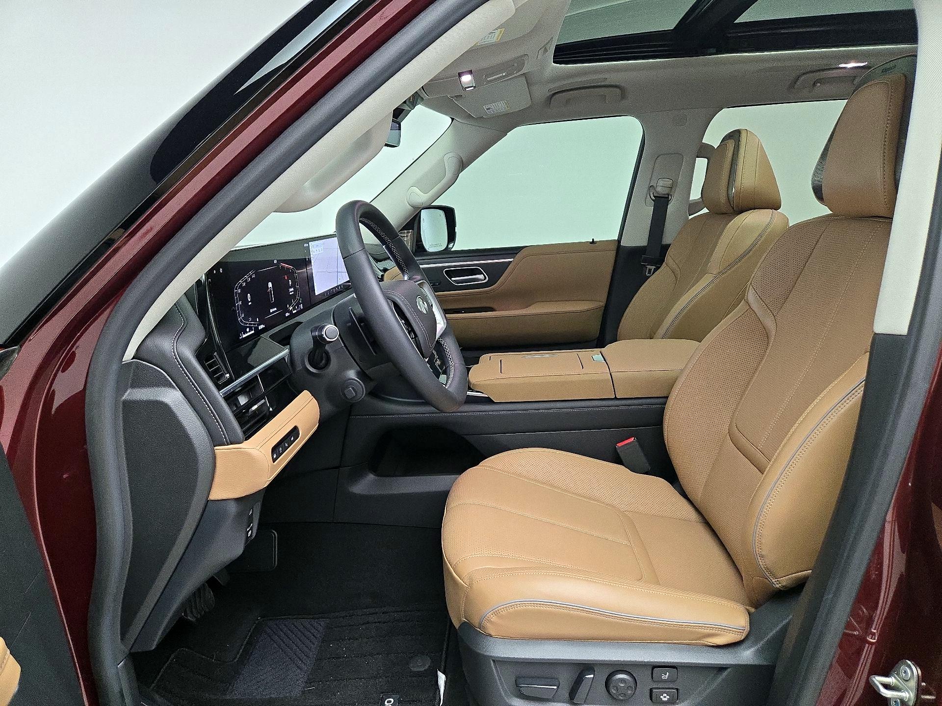 Thumbnail: 2025 INFINITI QX80 - 11
