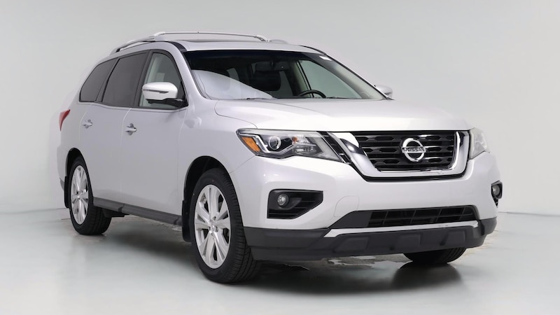 2018 Nissan Pathfinder SL Hero Image