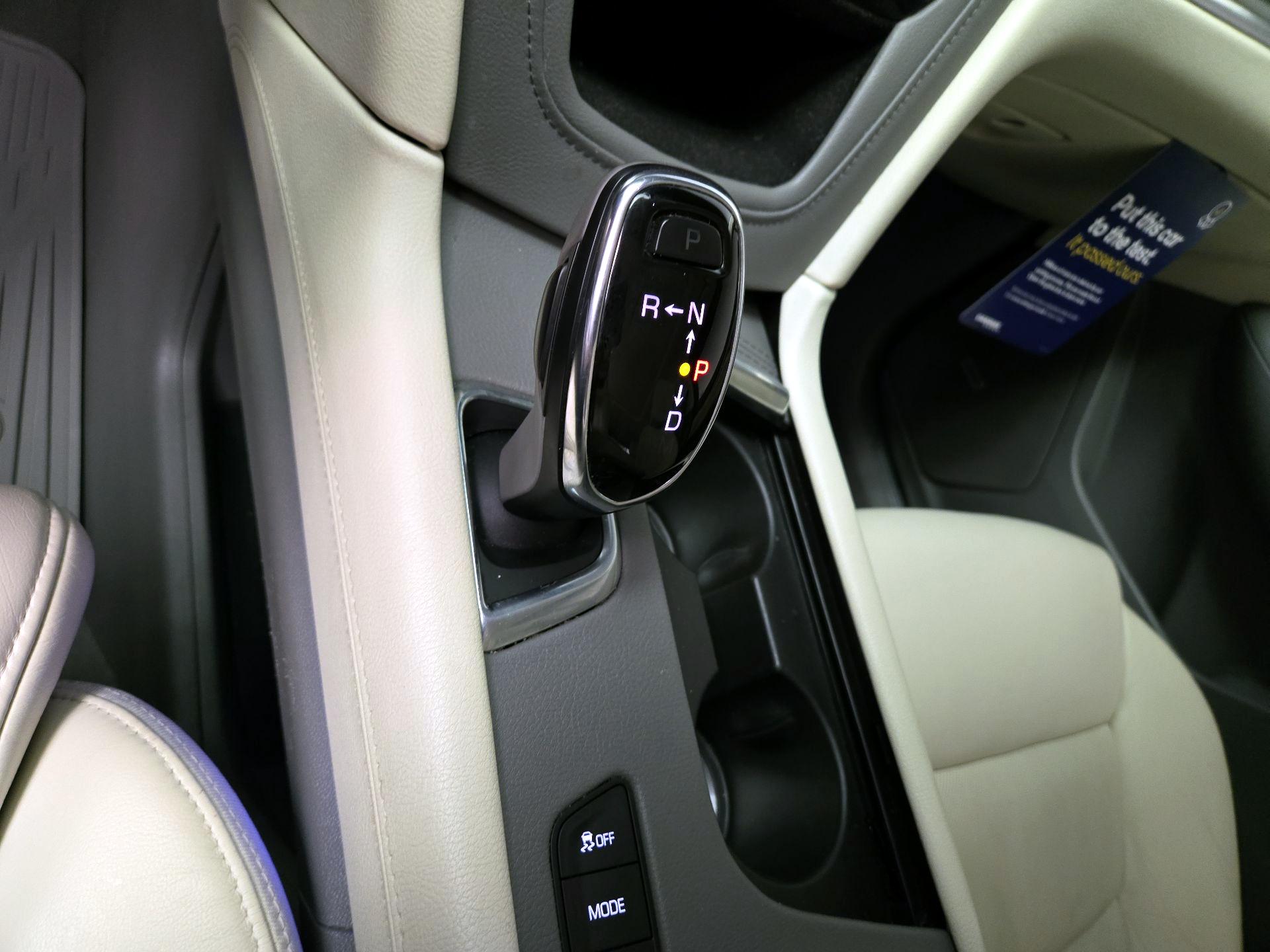 Thumbnail: 2017 Cadillac XT5 - 18
