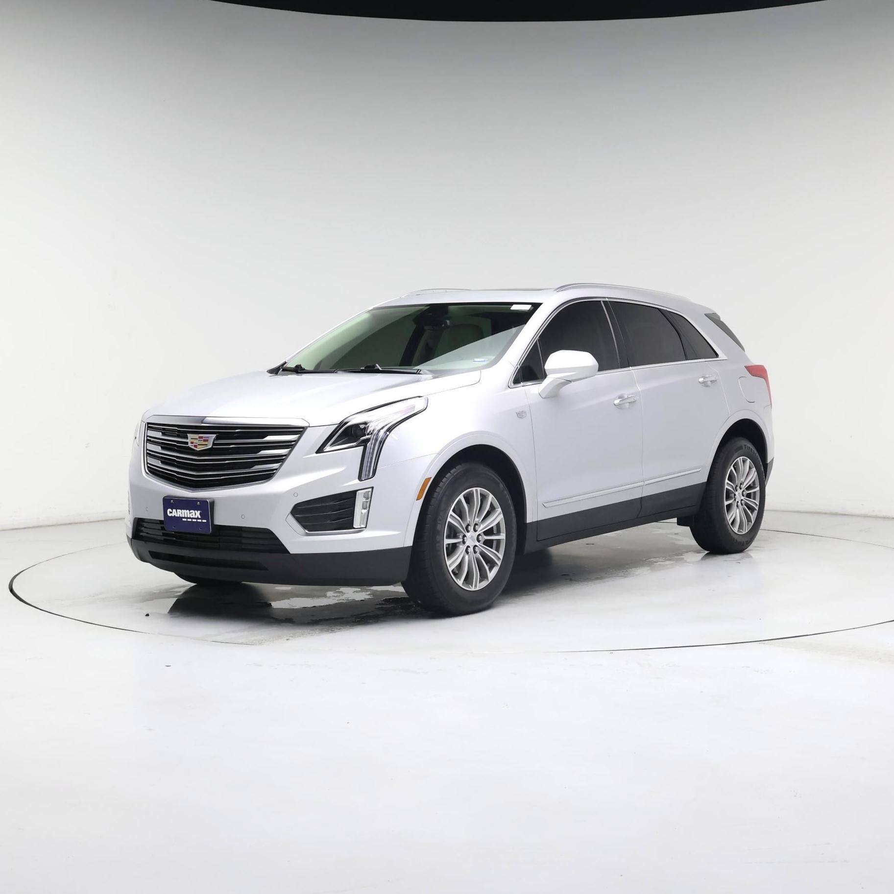 Thumbnail: 2017 Cadillac XT5 - 4