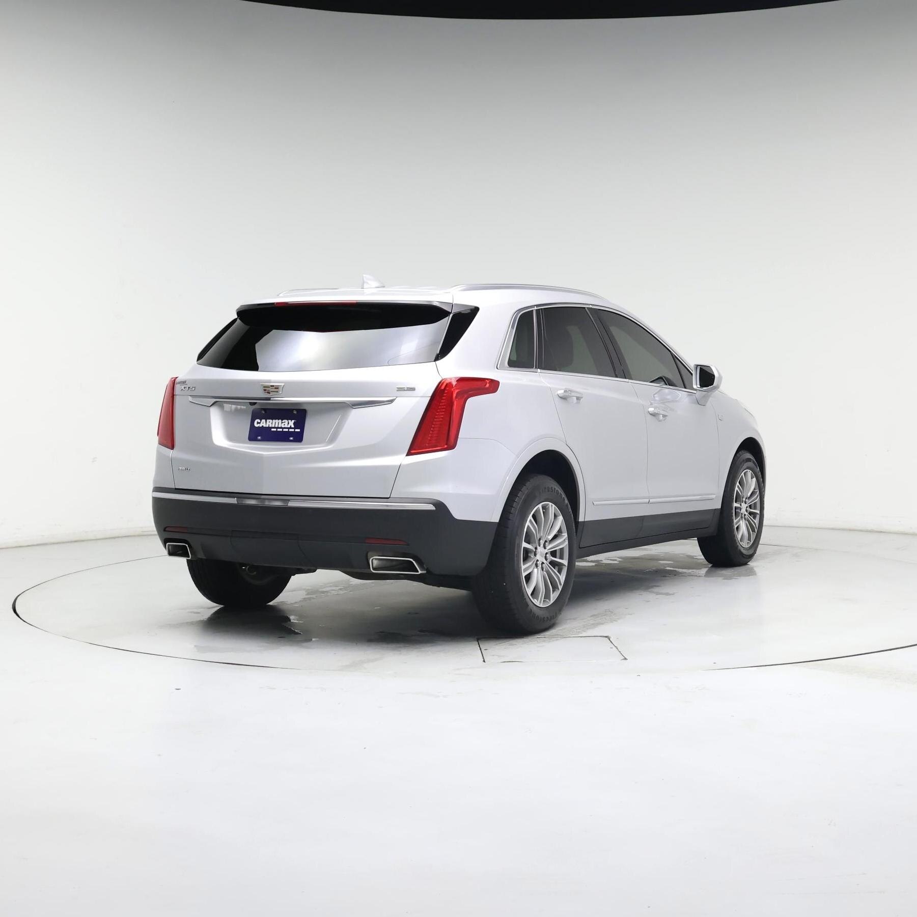Thumbnail: 2017 Cadillac XT5 - 8