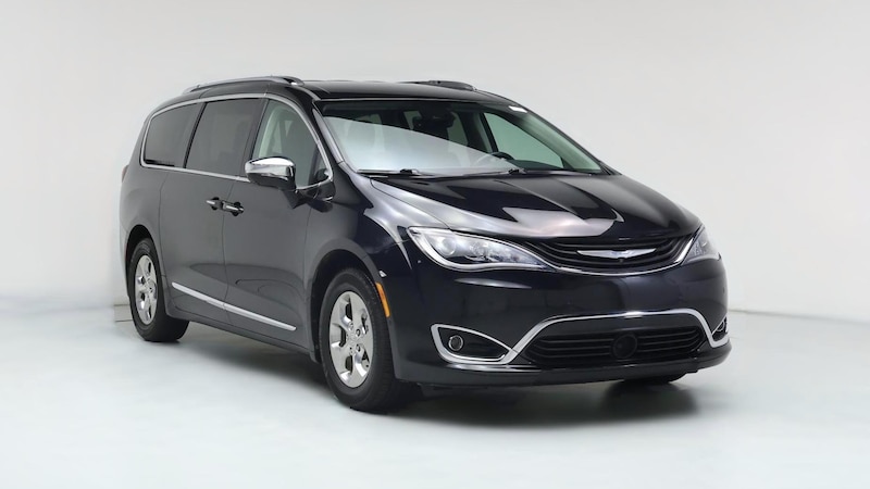 2018 Chrysler Pacifica Hybrid Limited Hero Image