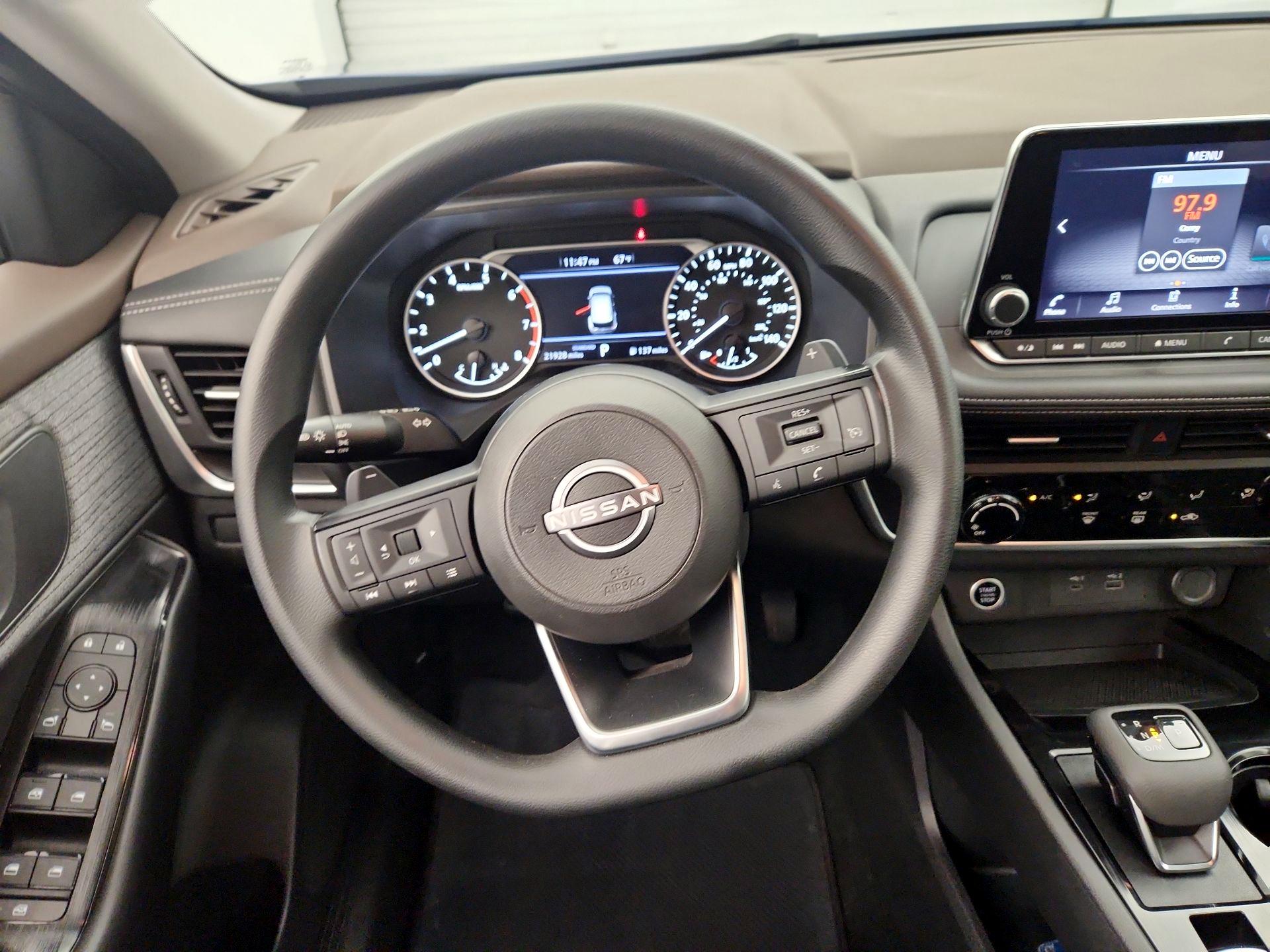 Thumbnail: 2023 Nissan Rogue - 10