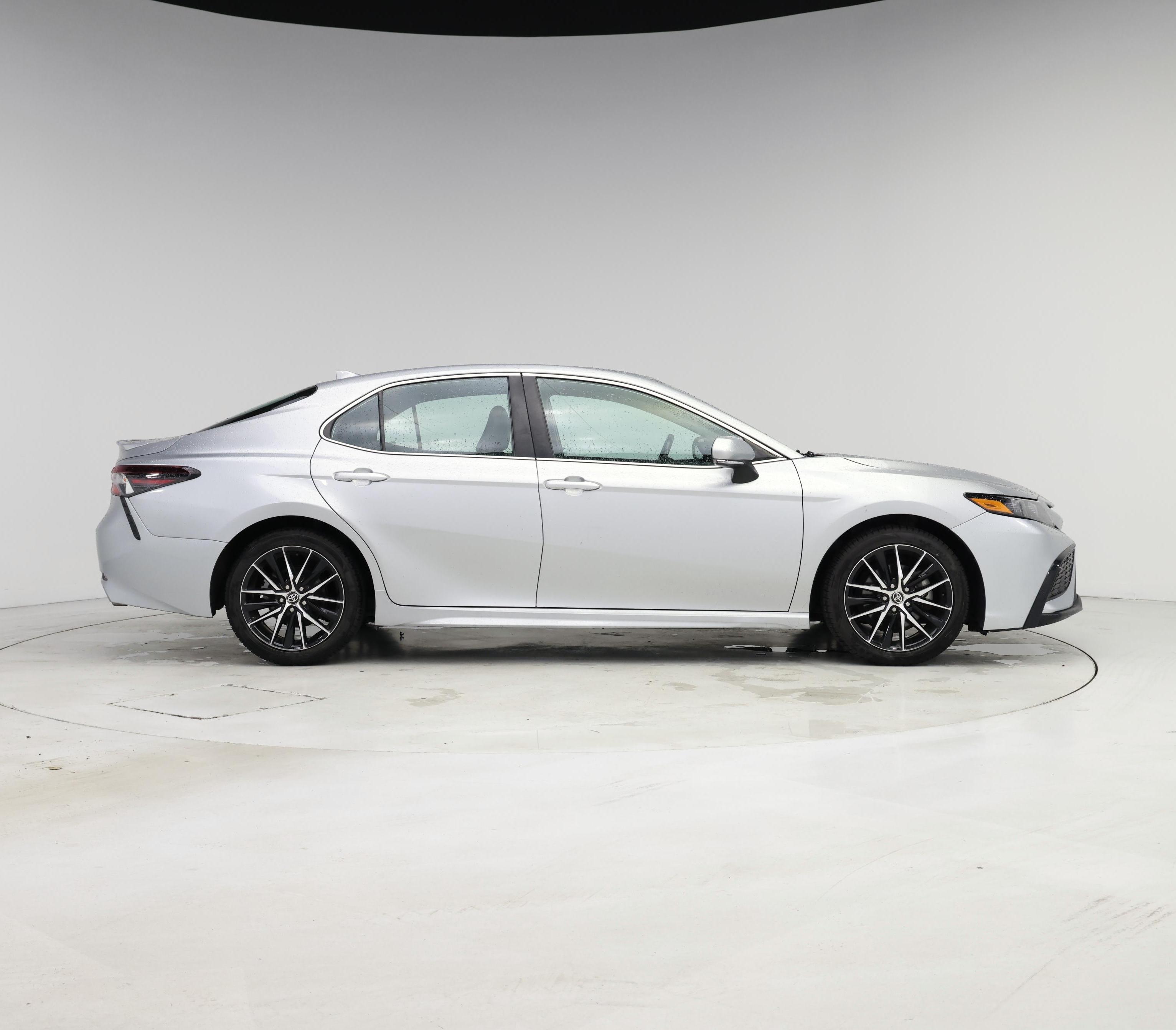 Thumbnail: 2022 Toyota Camry - 7