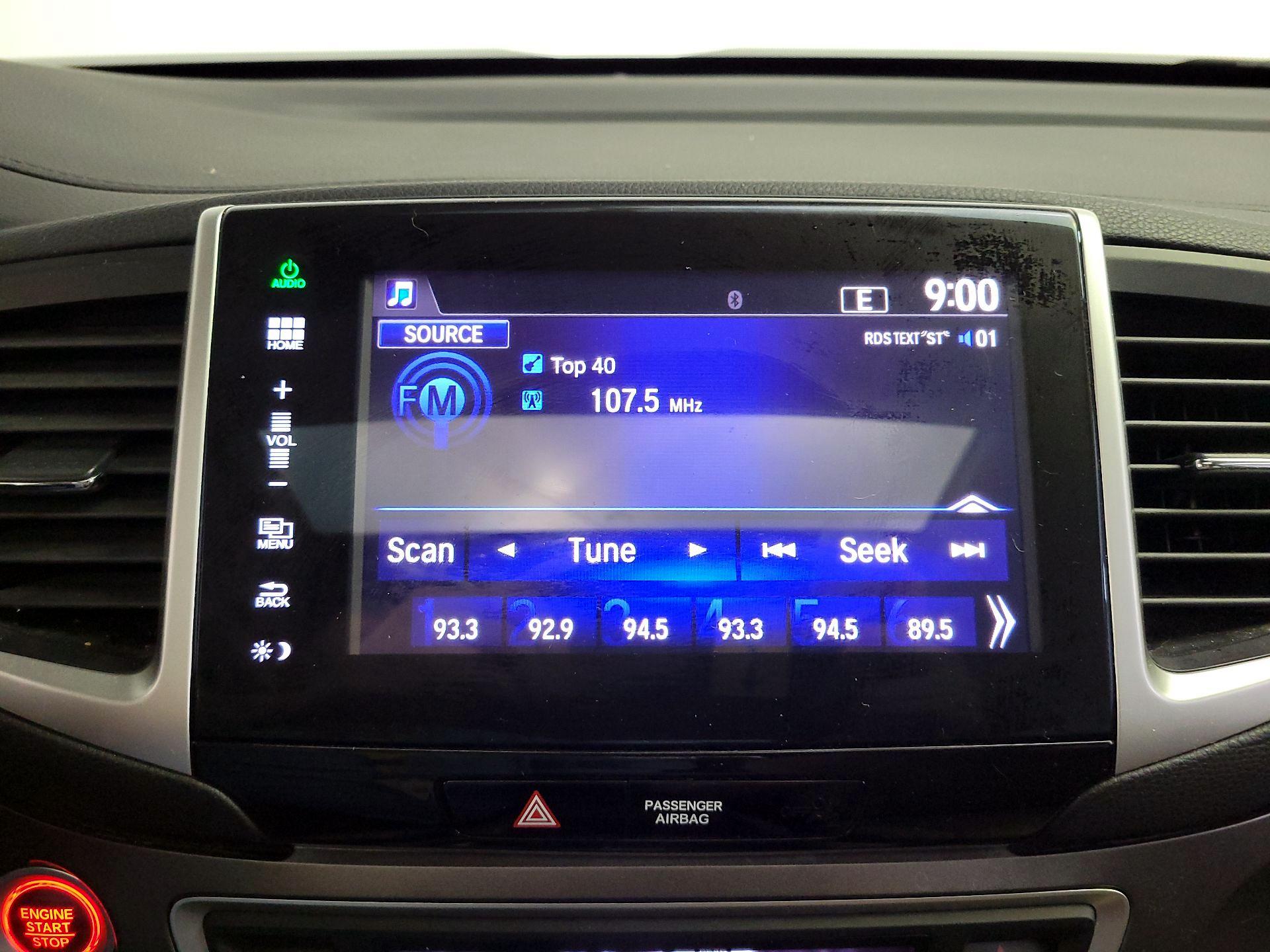 Thumbnail: 2016 Honda Pilot - 15