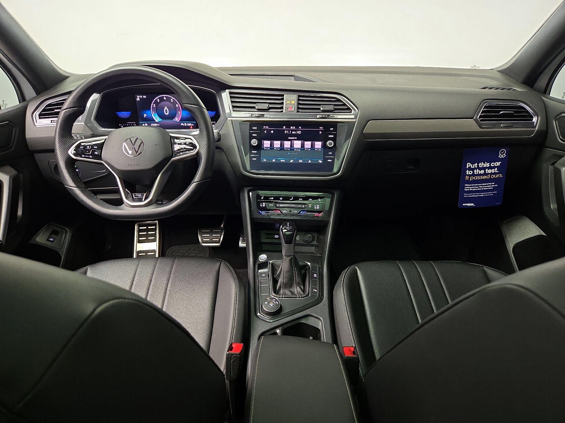 Thumbnail: 2022 Volkswagen Tiguan - 9