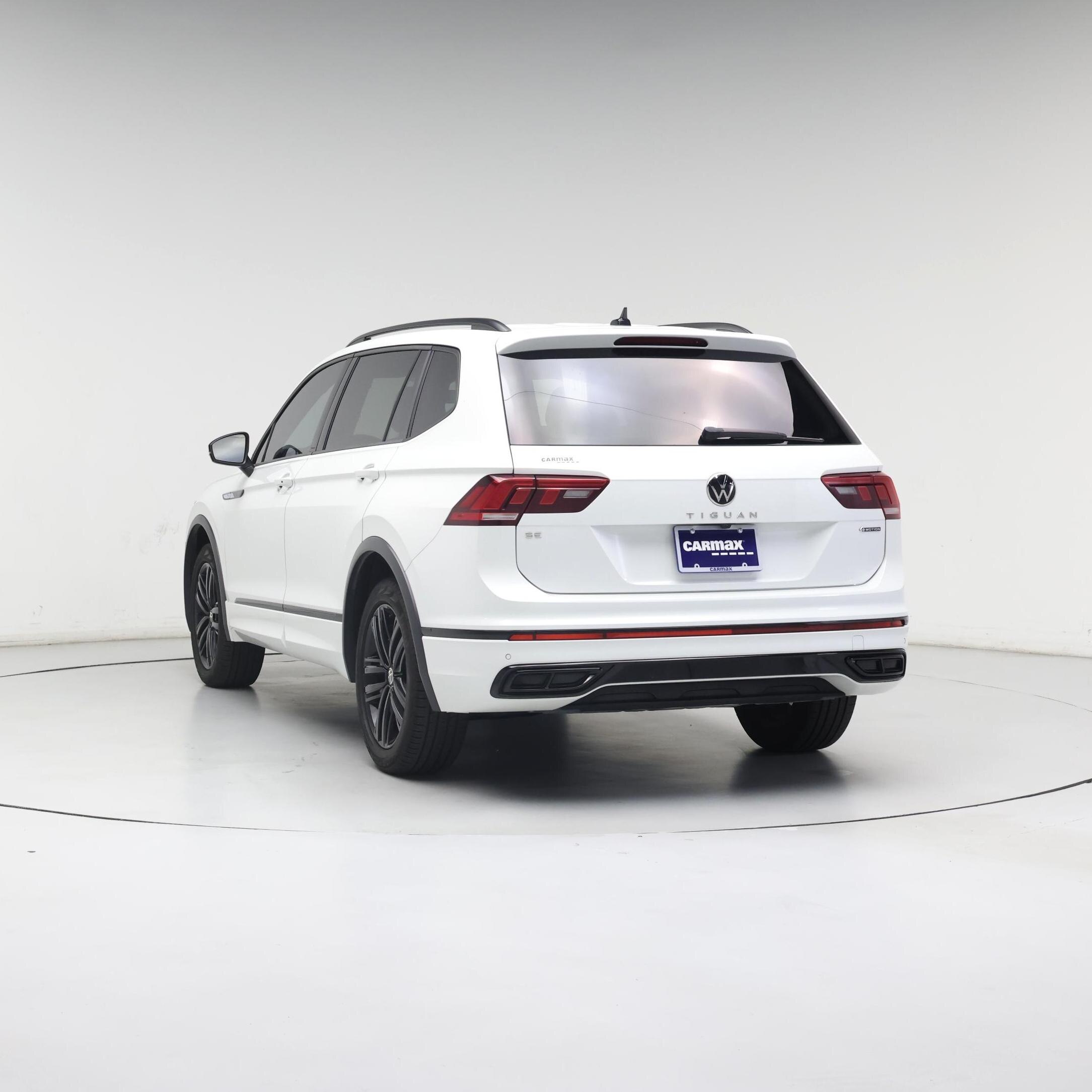 Thumbnail: 2022 Volkswagen Tiguan - 2