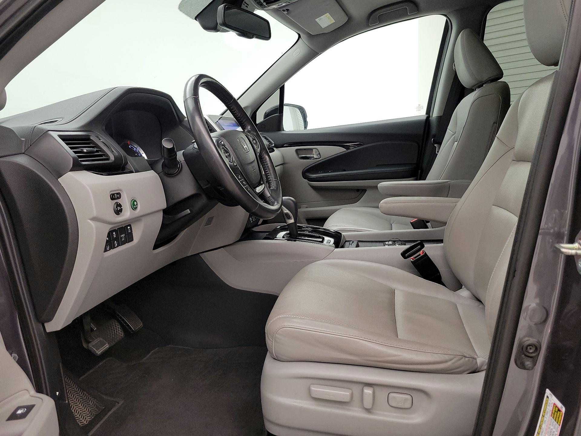 Thumbnail: 2019 Honda Ridgeline - 11