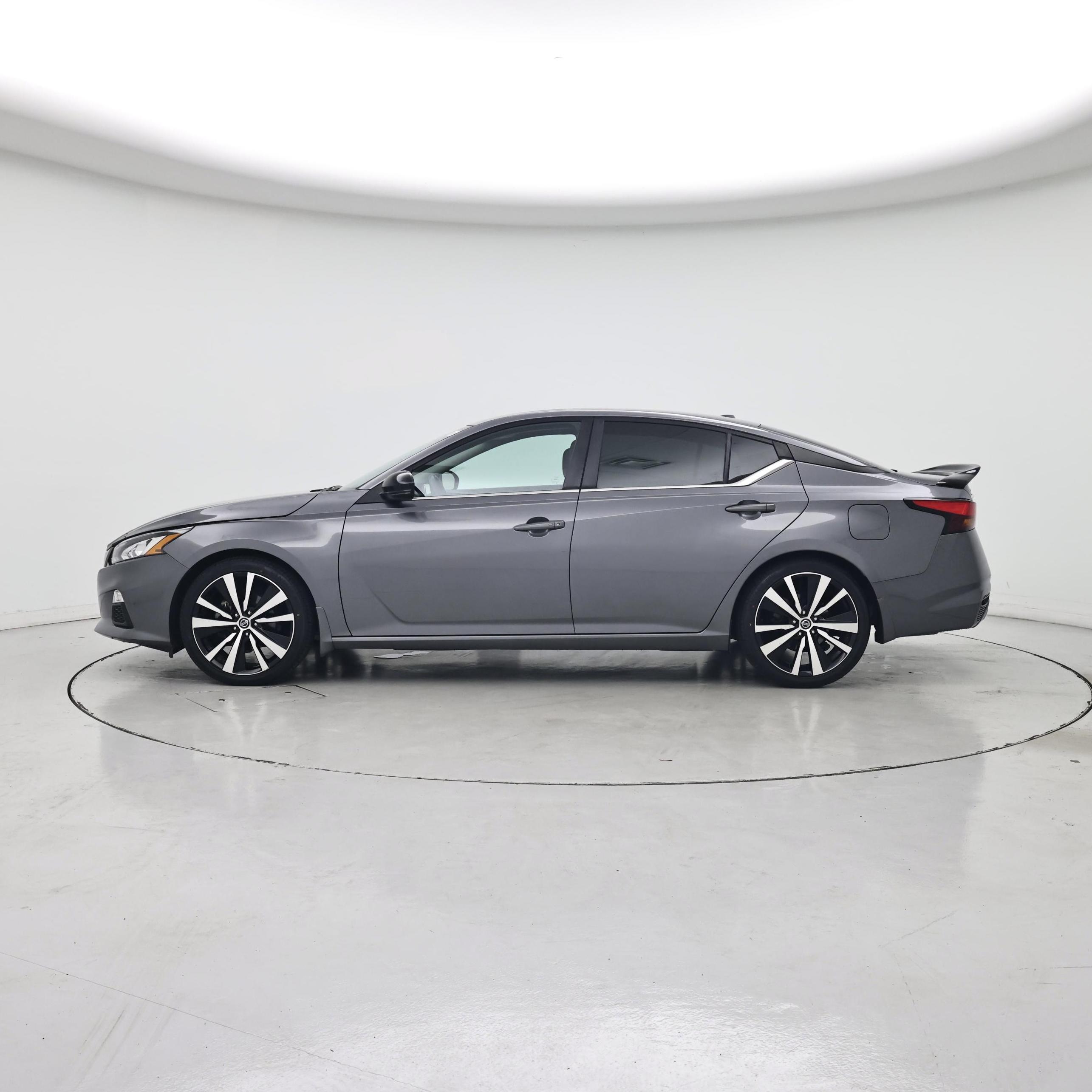 Thumbnail: 2020 Nissan Altima - 3