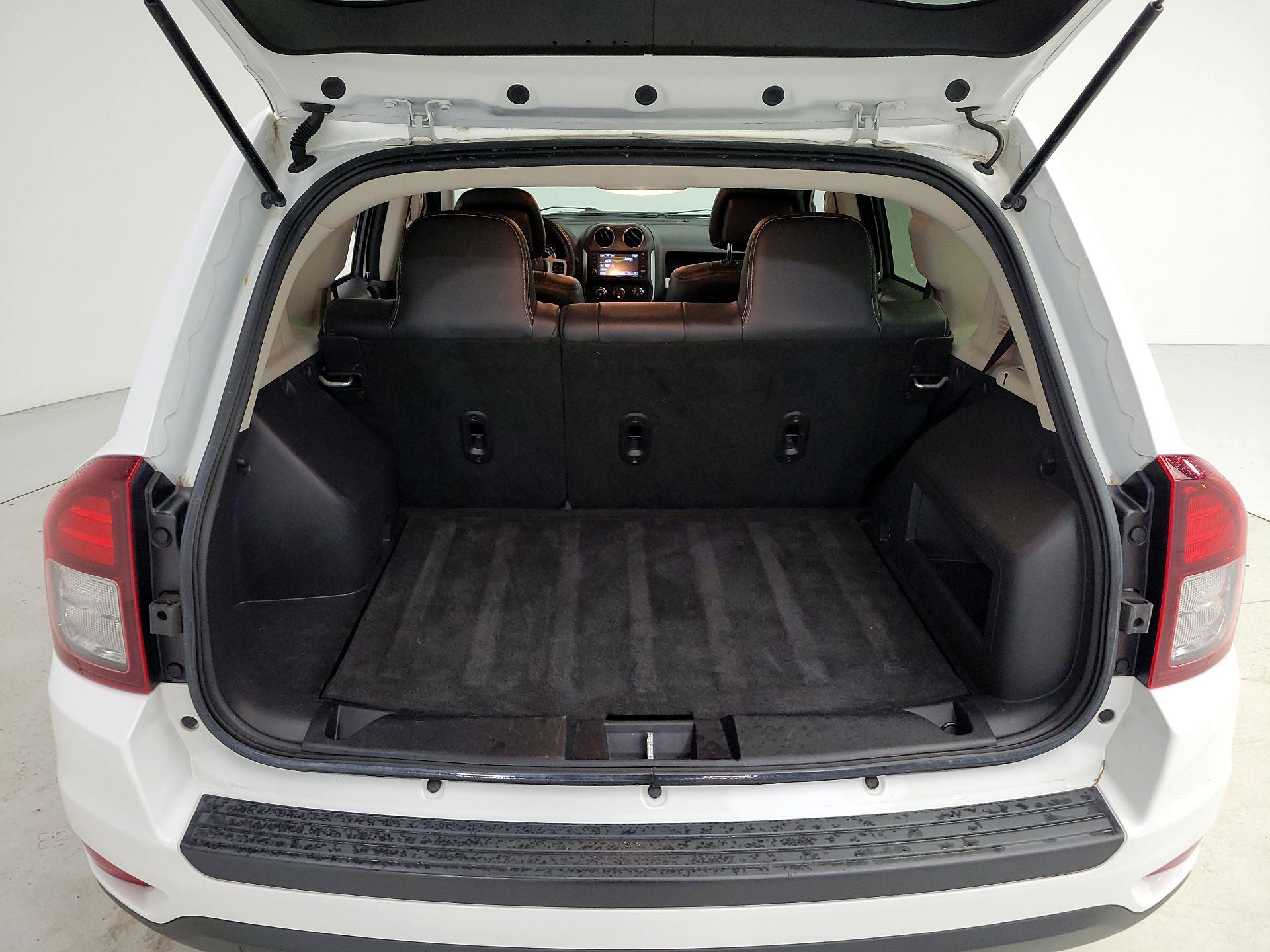 Thumbnail: 2016 Jeep Compass - 19