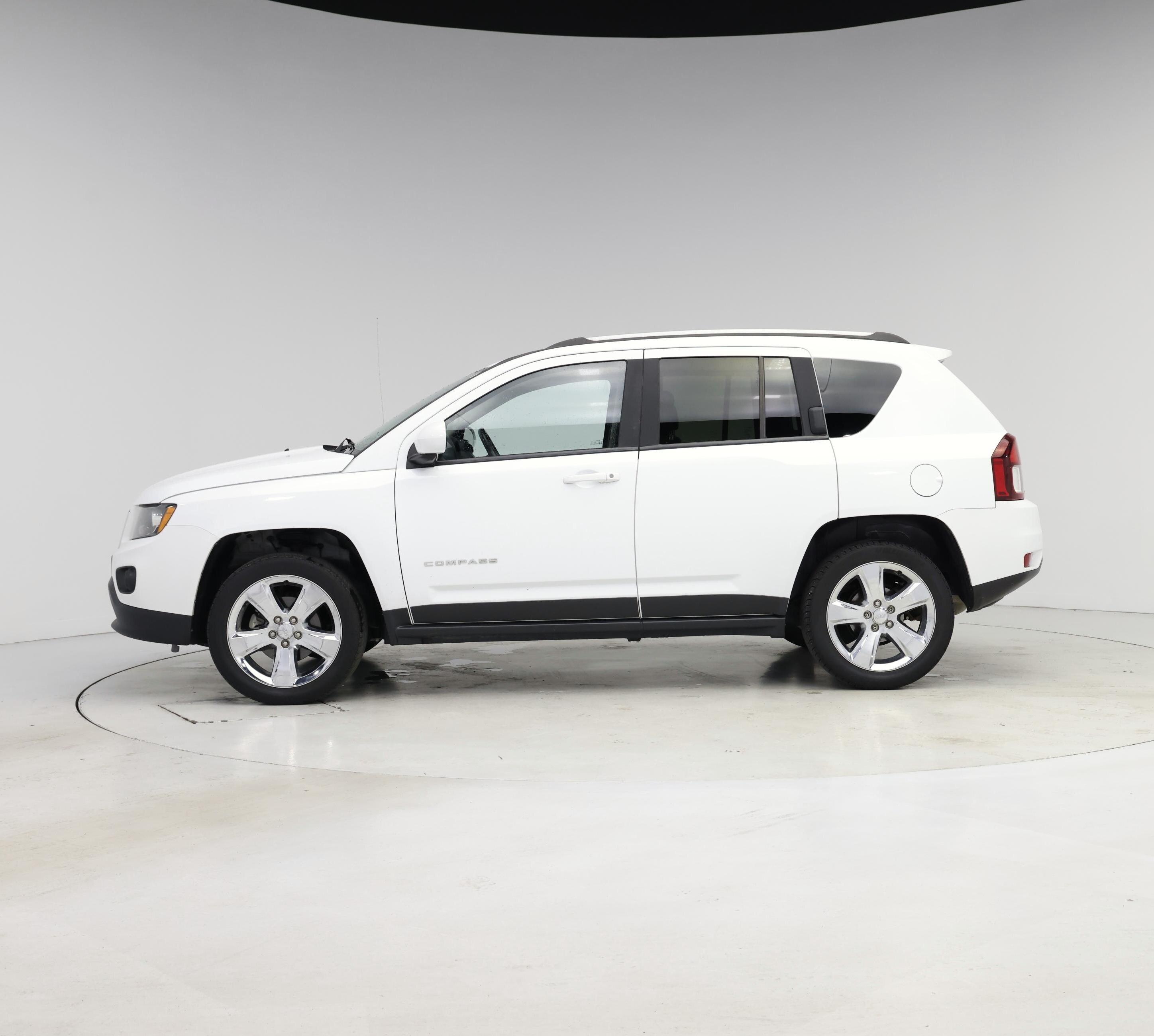 Thumbnail: 2016 Jeep Compass - 3