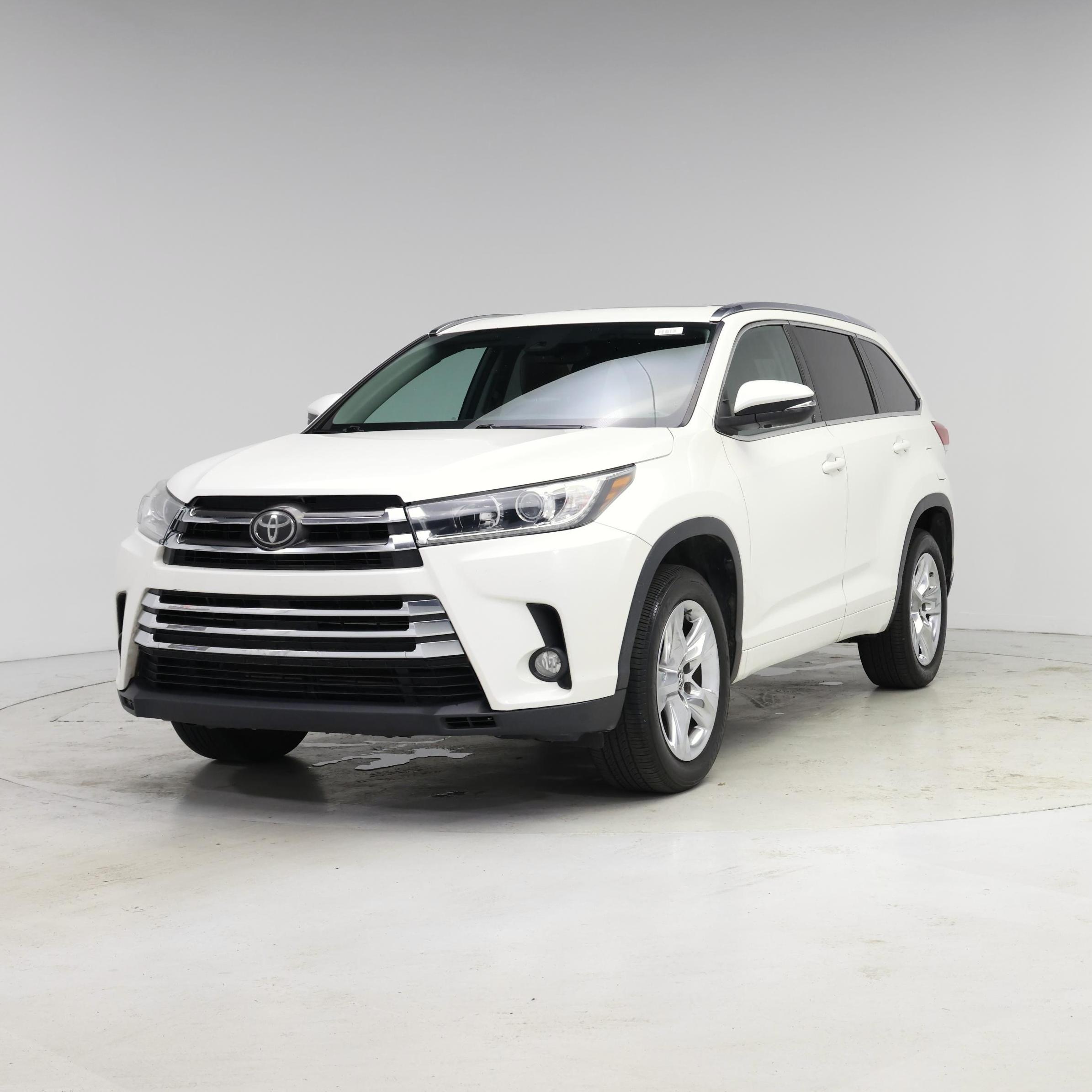 Thumbnail: 2018 Toyota Highlander - 4